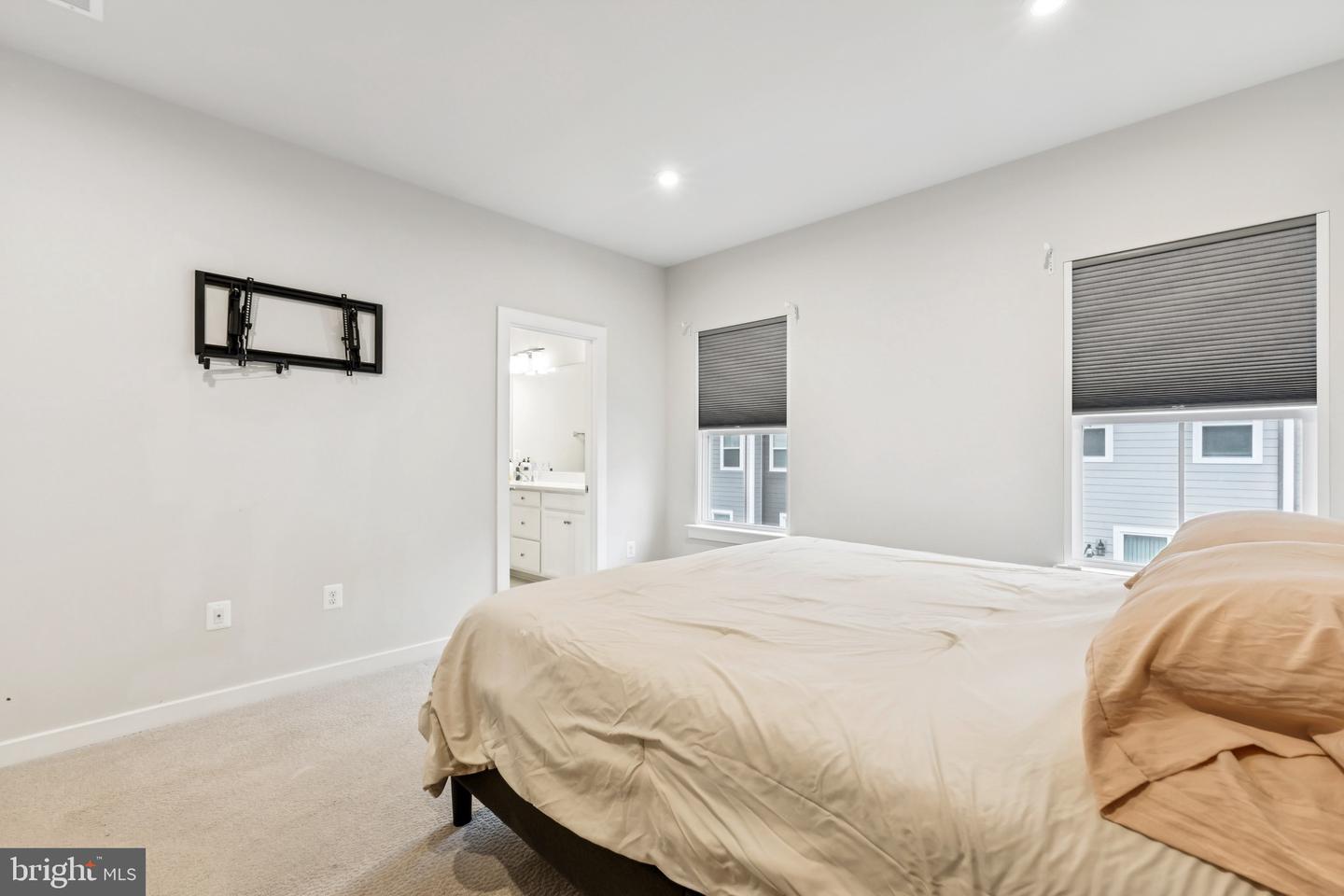 1697 BEECH LEAF ST, DUMFRIES, Virginia 22026, 3 Bedrooms Bedrooms, ,3 BathroomsBathrooms,Residential,For sale,1697 BEECH LEAF ST,VAPW2108402 MLS # VAPW2108402