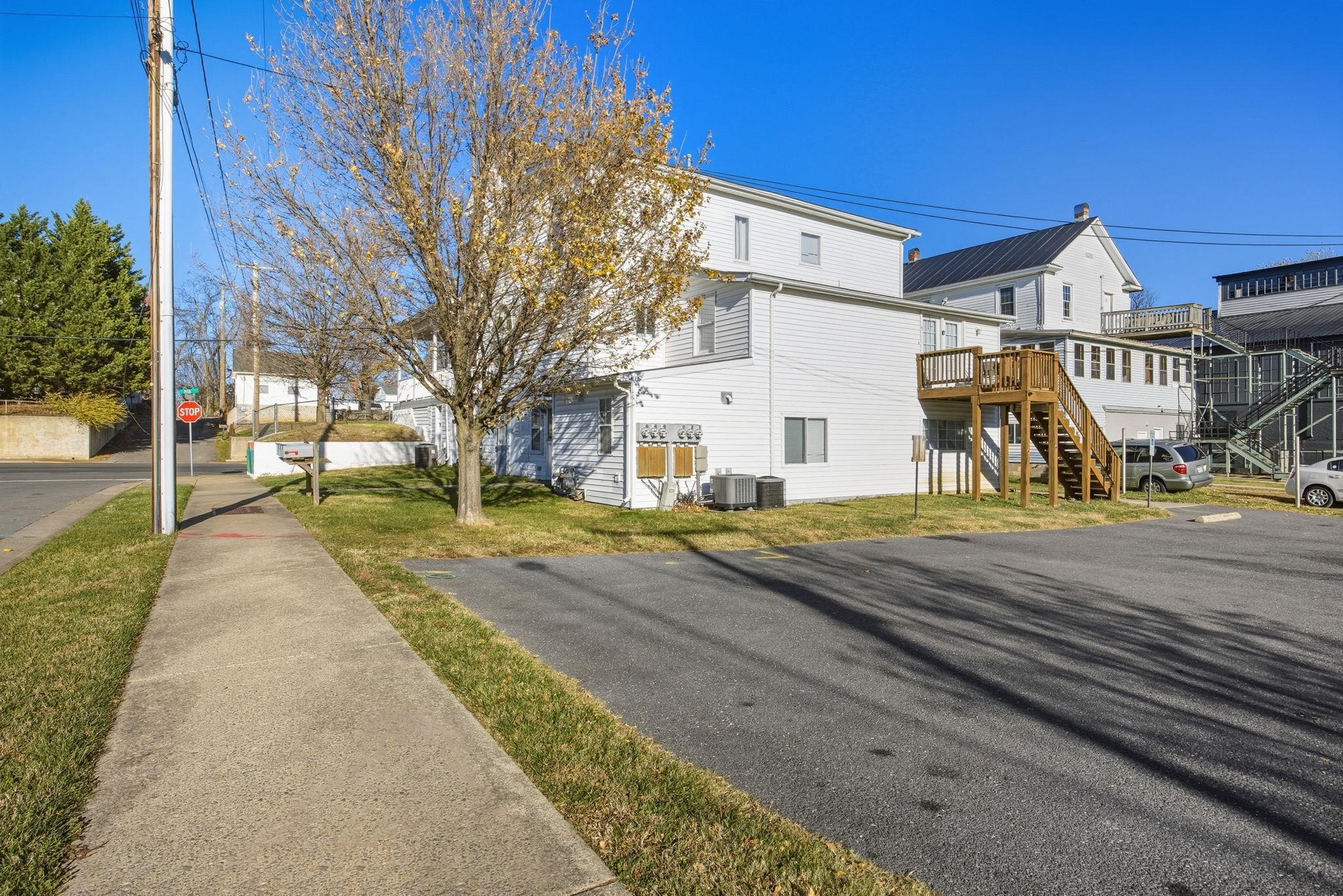 600 EAST MAIN ST, WAYNESBORO, Virginia 22980, ,Commercial,600 EAST MAIN ST,671496 MLS # 671496