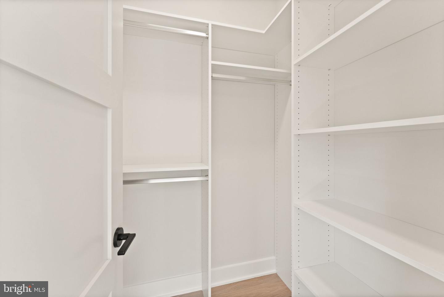 1710 DALEWOOD PLACE, MCLEAN, Virginia 22101, 6 Bedrooms Bedrooms, ,6 BathroomsBathrooms,Residential,For sale,1710 DALEWOOD PLACE,VAFX2160808 MLS # VAFX2160808 1710 DALEWOOD PLACE, MCLEAN, Virginia 22101, 6 Bedrooms Bedrooms, ,6 BathroomsBathrooms,Residential,For sale,1710 DALEWOOD PLACE,VAFX2160808 MLS # VAFX2160808