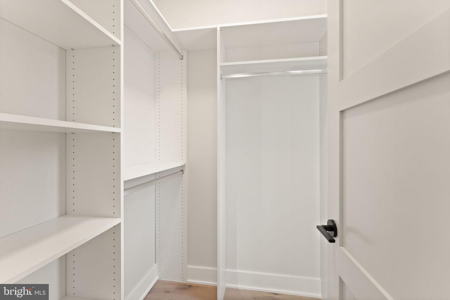 1710 DALEWOOD PLACE, MCLEAN, Virginia 22101, 6 Bedrooms Bedrooms, ,6 BathroomsBathrooms,Residential,For sale,1710 DALEWOOD PLACE,VAFX2160808 MLS # VAFX2160808 1710 DALEWOOD PLACE, MCLEAN, Virginia 22101, 6 Bedrooms Bedrooms, ,6 BathroomsBathrooms,Residential,For sale,1710 DALEWOOD PLACE,VAFX2160808 MLS # VAFX2160808