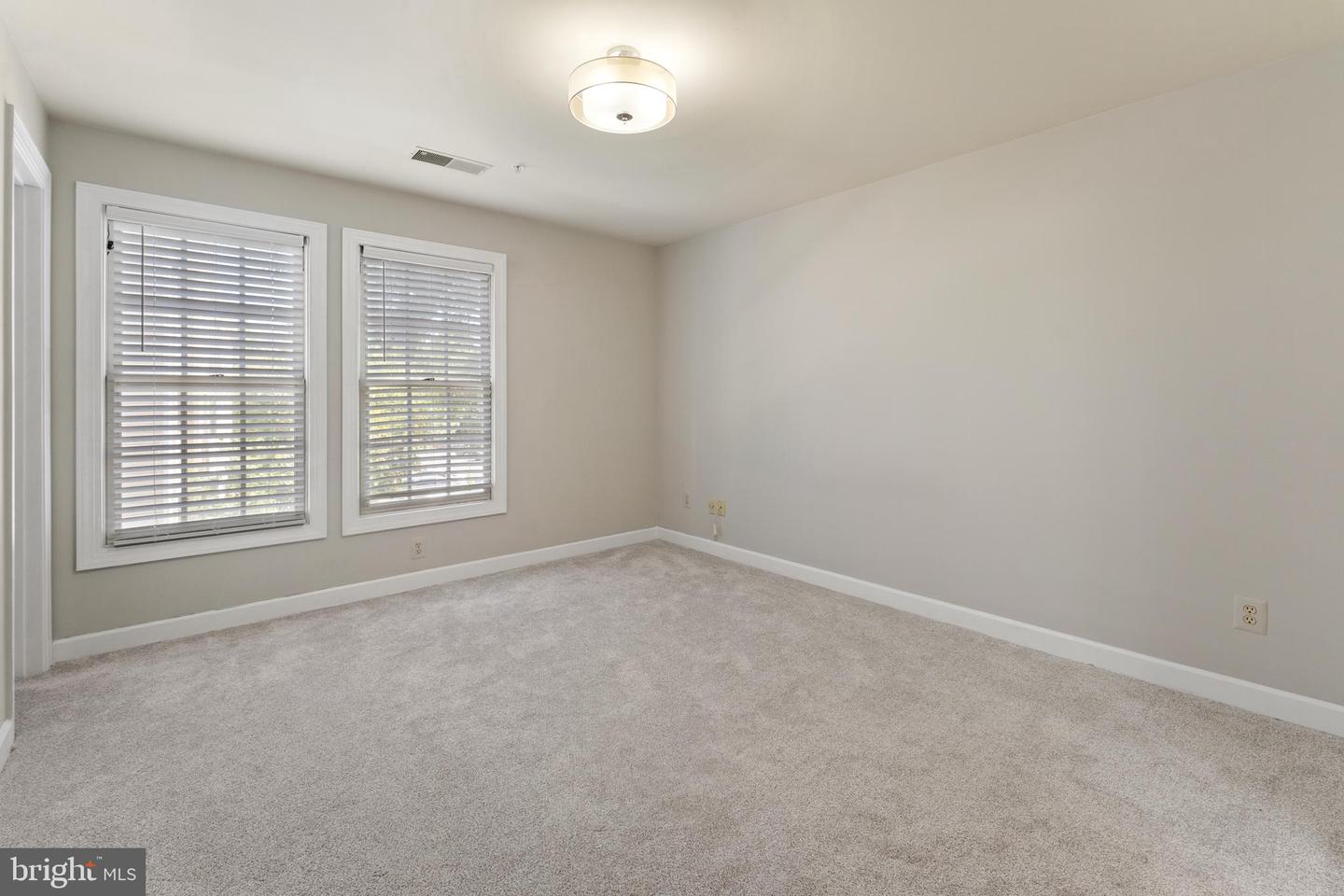 12253 FAIRFIELD HOUSE DR #405, FAIRFAX, Virginia 22033, 2 Bedrooms Bedrooms, ,2 BathroomsBathrooms,Residential,For sale,12253 FAIRFIELD HOUSE DR #405,VAFX2256908 MLS # VAFX2256908 12253 FAIRFIELD HOUSE DR #405, FAIRFAX, Virginia 22033, 2 Bedrooms Bedrooms, ,2 BathroomsBathrooms,Residential,For sale,12253 FAIRFIELD HOUSE DR #405,VAFX2256908 MLS # VAFX2256908