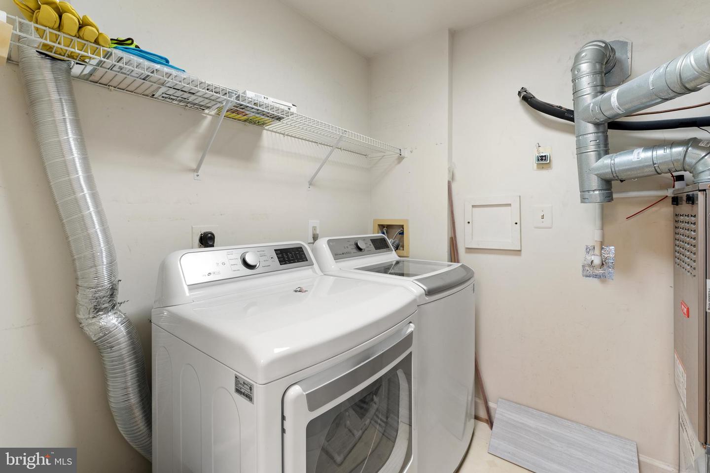 12253 FAIRFIELD HOUSE DR #405, FAIRFAX, Virginia 22033, 2 Bedrooms Bedrooms, ,2 BathroomsBathrooms,Residential,For sale,12253 FAIRFIELD HOUSE DR #405,VAFX2256908 MLS # VAFX2256908 12253 FAIRFIELD HOUSE DR #405, FAIRFAX, Virginia 22033, 2 Bedrooms Bedrooms, ,2 BathroomsBathrooms,Residential,For sale,12253 FAIRFIELD HOUSE DR #405,VAFX2256908 MLS # VAFX2256908