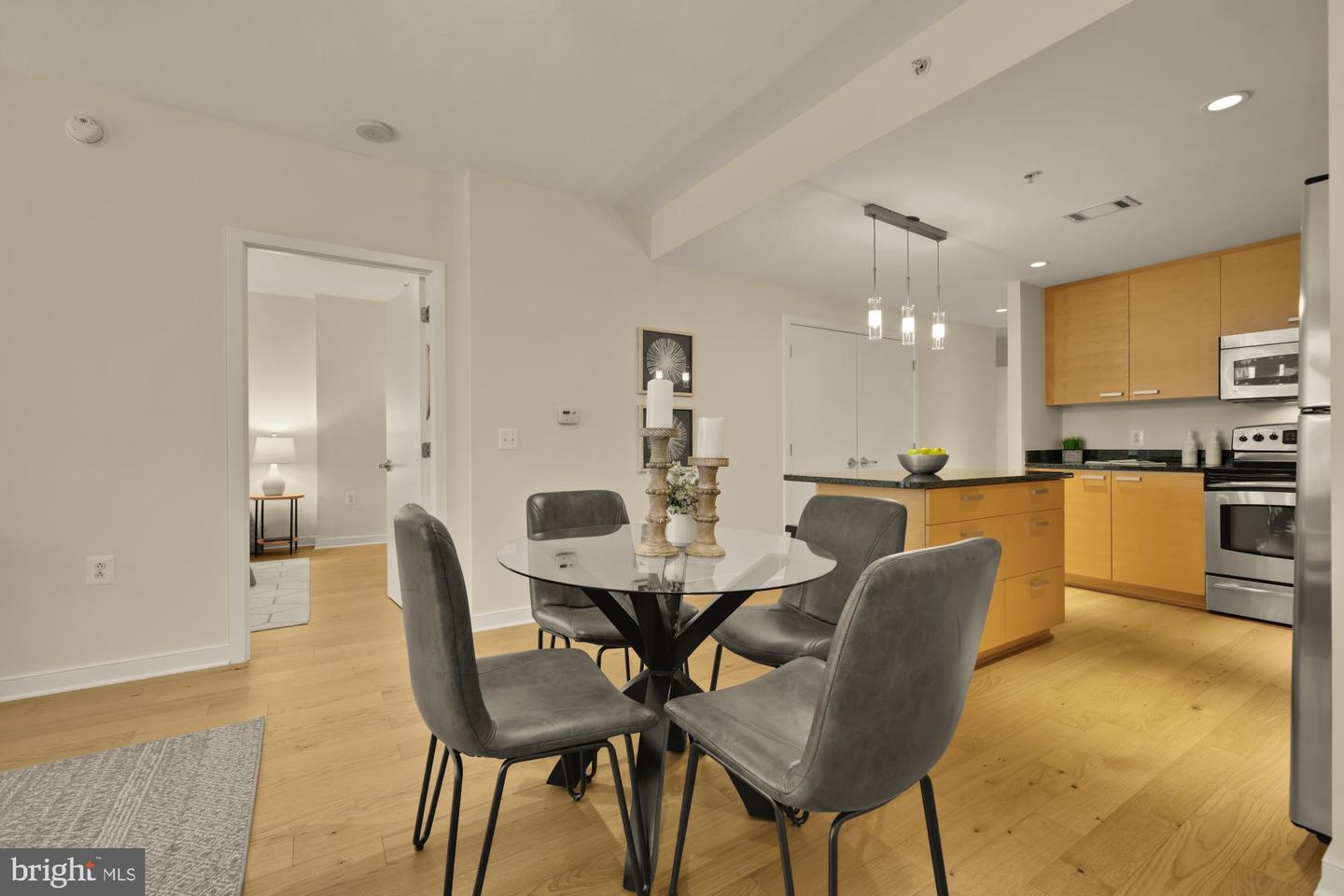 1010 MASSACHUSETTS AVE NW #207, WASHINGTON, District Of Columbia 20001, 2 Bedrooms Bedrooms, 4 Rooms Rooms,2 BathroomsBathrooms,Residential,For sale,1010 MASSACHUSETTS AVE NW #207,DCDC2225662 MLS # DCDC2225662