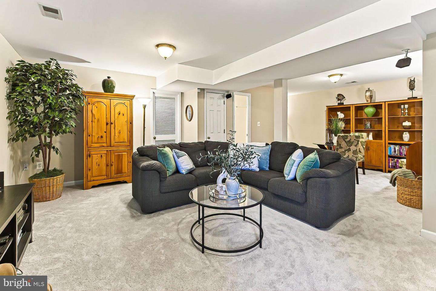 39854 CANTERFIELD CT, LOVETTSVILLE, Virginia 20180, 5 Bedrooms Bedrooms, ,3 BathroomsBathrooms,Residential,For sale,39854 CANTERFIELD CT,VALO2110766 MLS # VALO2110766 39854 CANTERFIELD CT, LOVETTSVILLE, Virginia 20180, 5 Bedrooms Bedrooms, ,3 BathroomsBathrooms,Residential,For sale,39854 CANTERFIELD CT,VALO2110766 MLS # VALO2110766