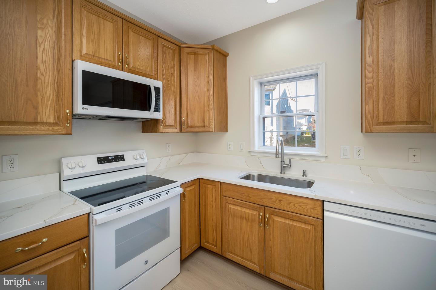 38 HOT SPRINGS WAY, STAFFORD, Virginia 22554, 4 Bedrooms Bedrooms, ,2 BathroomsBathrooms,Residential,For sale,38 HOT SPRINGS WAY,VAST2044200 MLS # VAST2044200