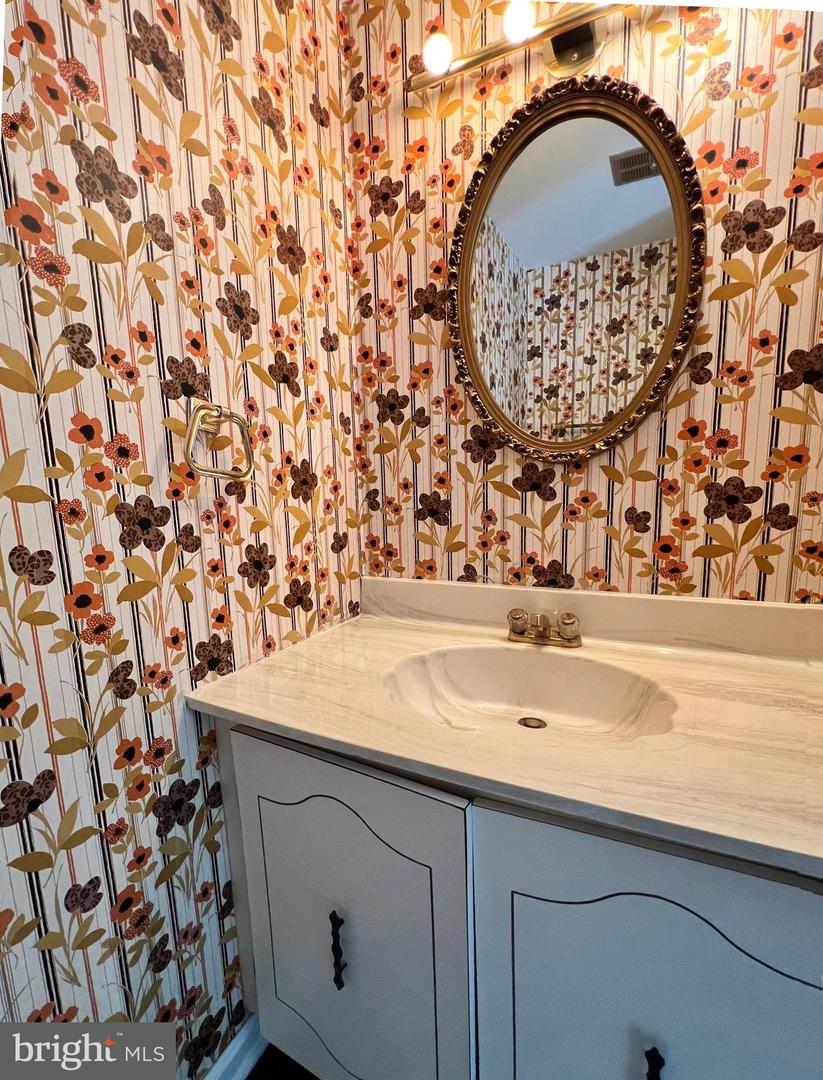 2699 CENTENNIAL CT, ALEXANDRIA, Virginia 22311, 3 Bedrooms Bedrooms, ,3 BathroomsBathrooms,Residential,For sale,2699 CENTENNIAL CT,VAAX2051852 MLS # VAAX2051852