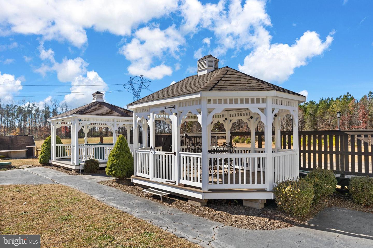 3100 DANBURY CIR, SPOTSYLVANIA, Virginia 22551, 3 Bedrooms Bedrooms, 5 Rooms Rooms,2 BathroomsBathrooms,Residential,For sale,3100 DANBURY CIR,VASP2037692 MLS # VASP2037692