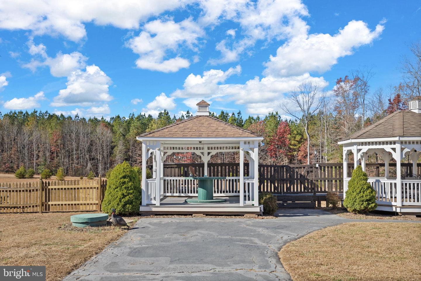 3100 DANBURY CIR, SPOTSYLVANIA, Virginia 22551, 3 Bedrooms Bedrooms, 5 Rooms Rooms,2 BathroomsBathrooms,Residential,For sale,3100 DANBURY CIR,VASP2037692 MLS # VASP2037692