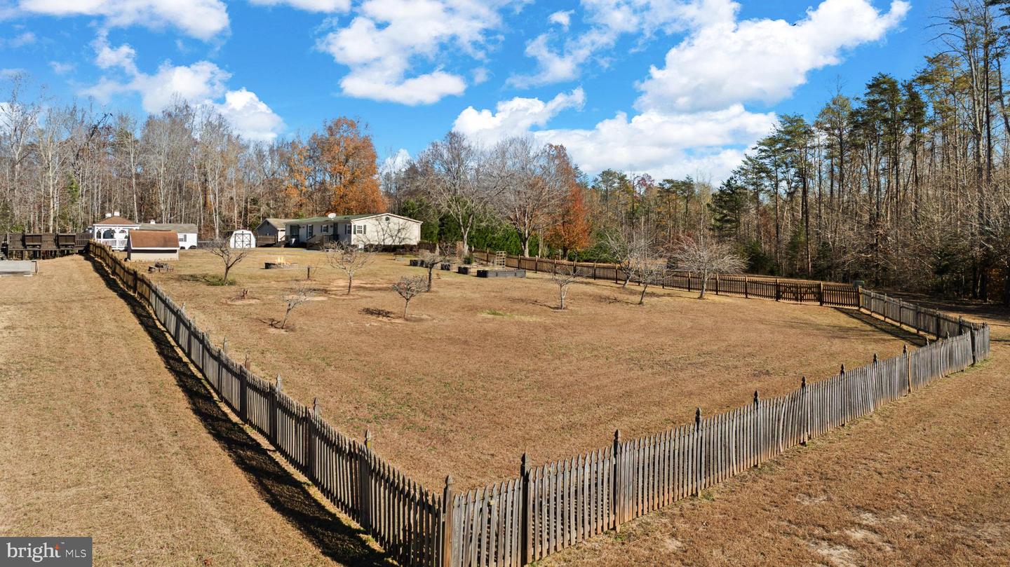 3100 DANBURY CIR, SPOTSYLVANIA, Virginia 22551, 3 Bedrooms Bedrooms, 5 Rooms Rooms,2 BathroomsBathrooms,Residential,For sale,3100 DANBURY CIR,VASP2037692 MLS # VASP2037692