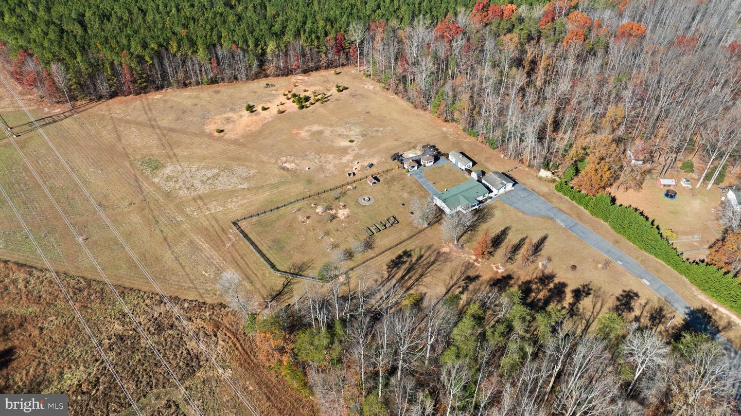 3100 DANBURY CIR, SPOTSYLVANIA, Virginia 22551, 3 Bedrooms Bedrooms, 5 Rooms Rooms,2 BathroomsBathrooms,Residential,For sale,3100 DANBURY CIR,VASP2037692 MLS # VASP2037692