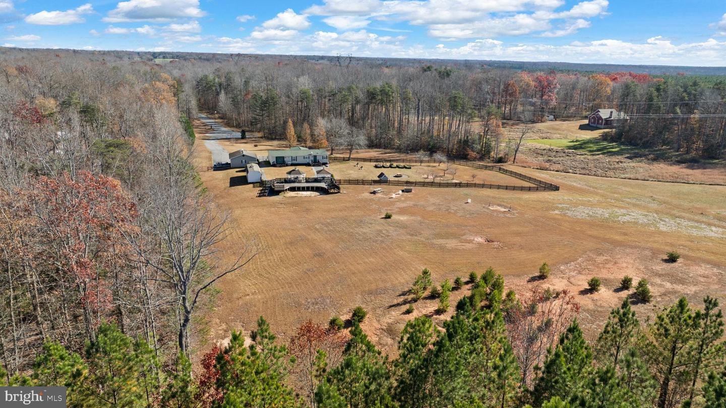 3100 DANBURY CIR, SPOTSYLVANIA, Virginia 22551, 3 Bedrooms Bedrooms, 5 Rooms Rooms,2 BathroomsBathrooms,Residential,For sale,3100 DANBURY CIR,VASP2037692 MLS # VASP2037692