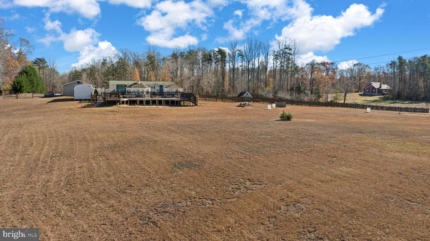 3100 DANBURY CIR, SPOTSYLVANIA, Virginia 22551, 3 Bedrooms Bedrooms, 5 Rooms Rooms,2 BathroomsBathrooms,Residential,For sale,3100 DANBURY CIR,VASP2037692 MLS # VASP2037692