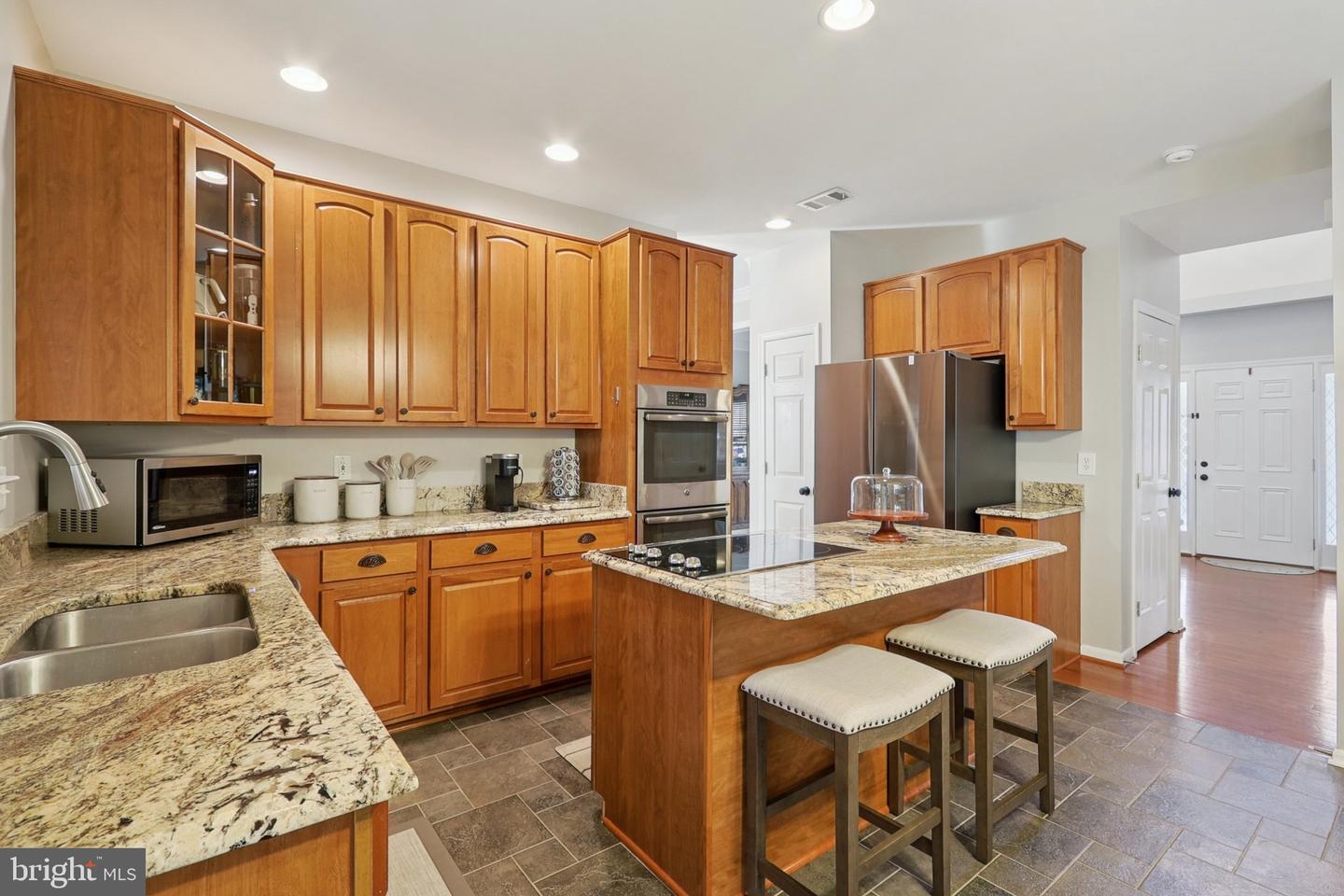 10576 CORAL BERRY DR, MANASSAS, Virginia 20110, 4 Bedrooms Bedrooms, ,3 BathroomsBathrooms,Residential,For sale,10576 CORAL BERRY DR,VAPW2108140 MLS # VAPW2108140