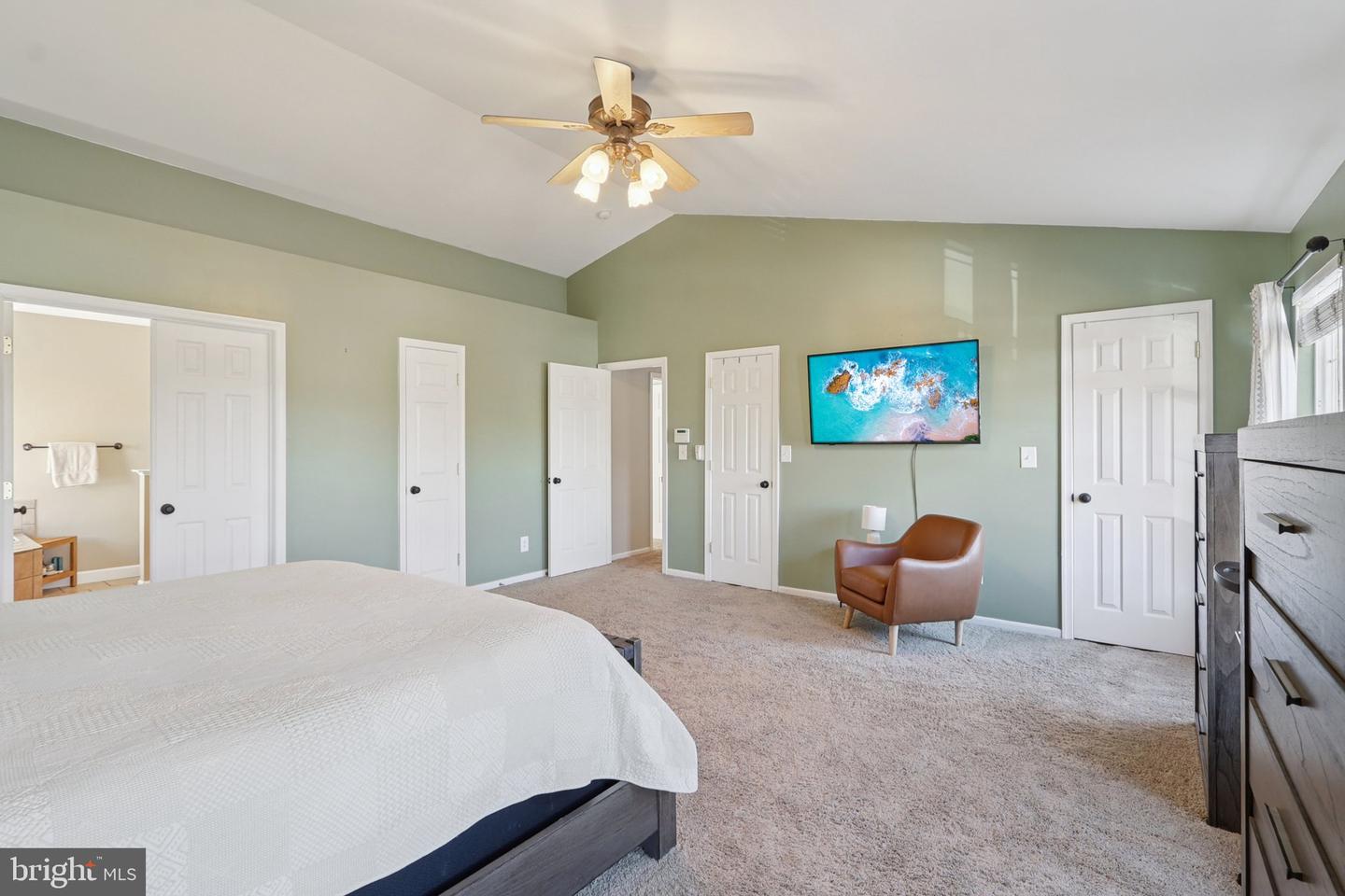 10576 CORAL BERRY DR, MANASSAS, Virginia 20110, 4 Bedrooms Bedrooms, ,3 BathroomsBathrooms,Residential,For sale,10576 CORAL BERRY DR,VAPW2108140 MLS # VAPW2108140