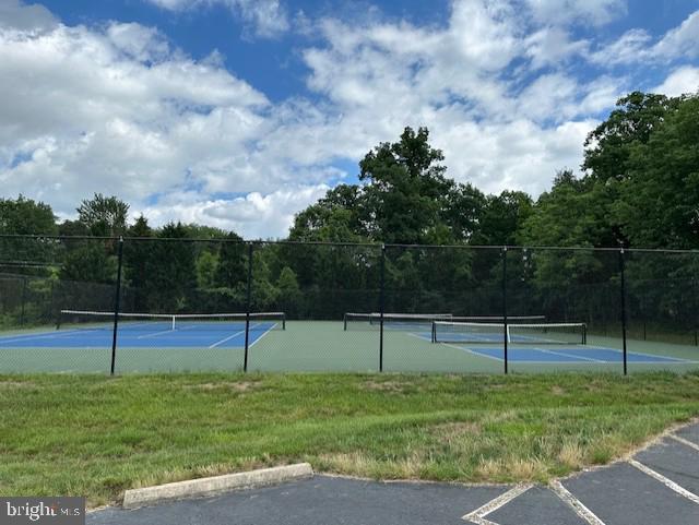 10576 CORAL BERRY DR, MANASSAS, Virginia 20110, 4 Bedrooms Bedrooms, ,3 BathroomsBathrooms,Residential,For sale,10576 CORAL BERRY DR,VAPW2108140 MLS # VAPW2108140