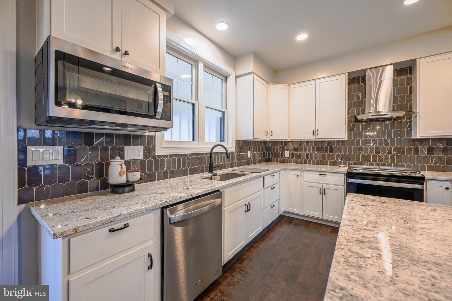 165 ANCIENT OAK LN, BERRYVILLE, Virginia 22611, 4 Bedrooms Bedrooms, 12 Rooms Rooms,3 BathroomsBathrooms,Residential,For sale,165 ANCIENT OAK LN,VACL2006242 MLS # VACL2006242 165 ANCIENT OAK LN, BERRYVILLE, Virginia 22611, 4 Bedrooms Bedrooms, 12 Rooms Rooms,3 BathroomsBathrooms,Residential,For sale,165 ANCIENT OAK LN,VACL2006242 MLS # VACL2006242