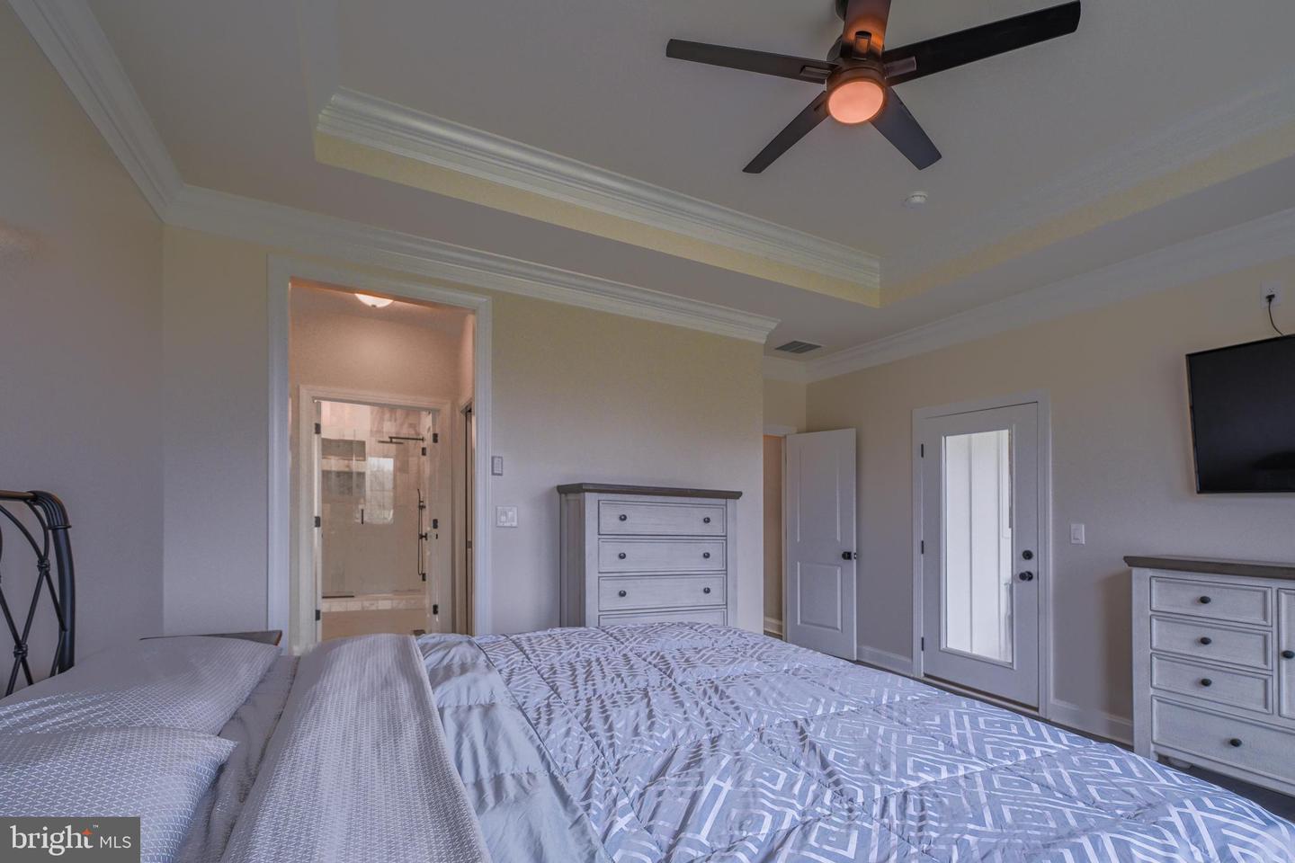 165 ANCIENT OAK LN, BERRYVILLE, Virginia 22611, 4 Bedrooms Bedrooms, 12 Rooms Rooms,3 BathroomsBathrooms,Residential,For sale,165 ANCIENT OAK LN,VACL2006242 MLS # VACL2006242 165 ANCIENT OAK LN, BERRYVILLE, Virginia 22611, 4 Bedrooms Bedrooms, 12 Rooms Rooms,3 BathroomsBathrooms,Residential,For sale,165 ANCIENT OAK LN,VACL2006242 MLS # VACL2006242