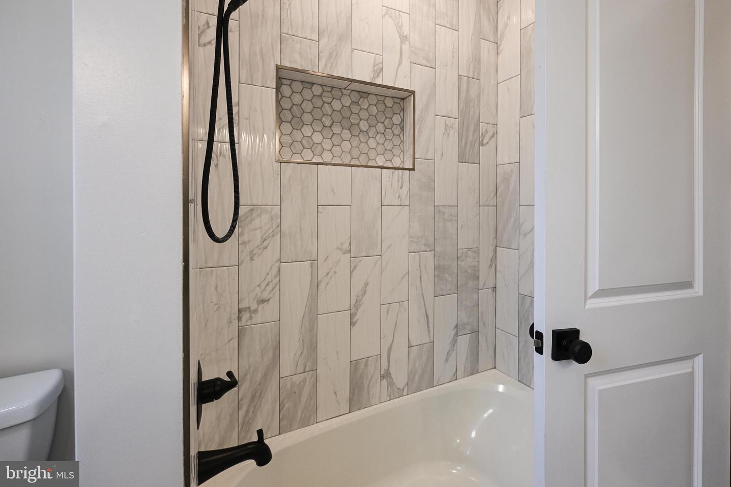 165 ANCIENT OAK LN, BERRYVILLE, Virginia 22611, 4 Bedrooms Bedrooms, 12 Rooms Rooms,3 BathroomsBathrooms,Residential,For sale,165 ANCIENT OAK LN,VACL2006242 MLS # VACL2006242 165 ANCIENT OAK LN, BERRYVILLE, Virginia 22611, 4 Bedrooms Bedrooms, 12 Rooms Rooms,3 BathroomsBathrooms,Residential,For sale,165 ANCIENT OAK LN,VACL2006242 MLS # VACL2006242