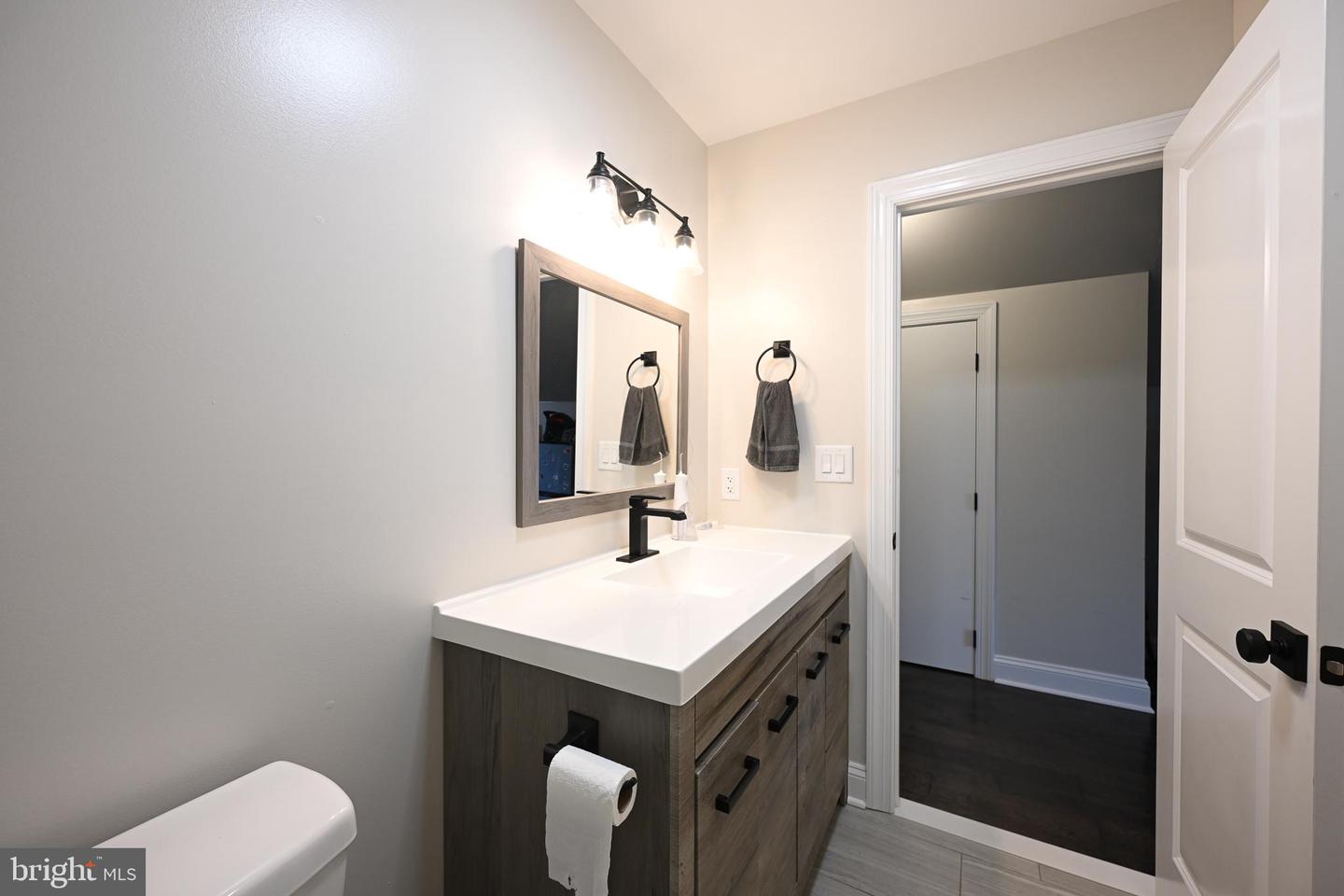 165 ANCIENT OAK LN, BERRYVILLE, Virginia 22611, 4 Bedrooms Bedrooms, 12 Rooms Rooms,3 BathroomsBathrooms,Residential,For sale,165 ANCIENT OAK LN,VACL2006242 MLS # VACL2006242 165 ANCIENT OAK LN, BERRYVILLE, Virginia 22611, 4 Bedrooms Bedrooms, 12 Rooms Rooms,3 BathroomsBathrooms,Residential,For sale,165 ANCIENT OAK LN,VACL2006242 MLS # VACL2006242