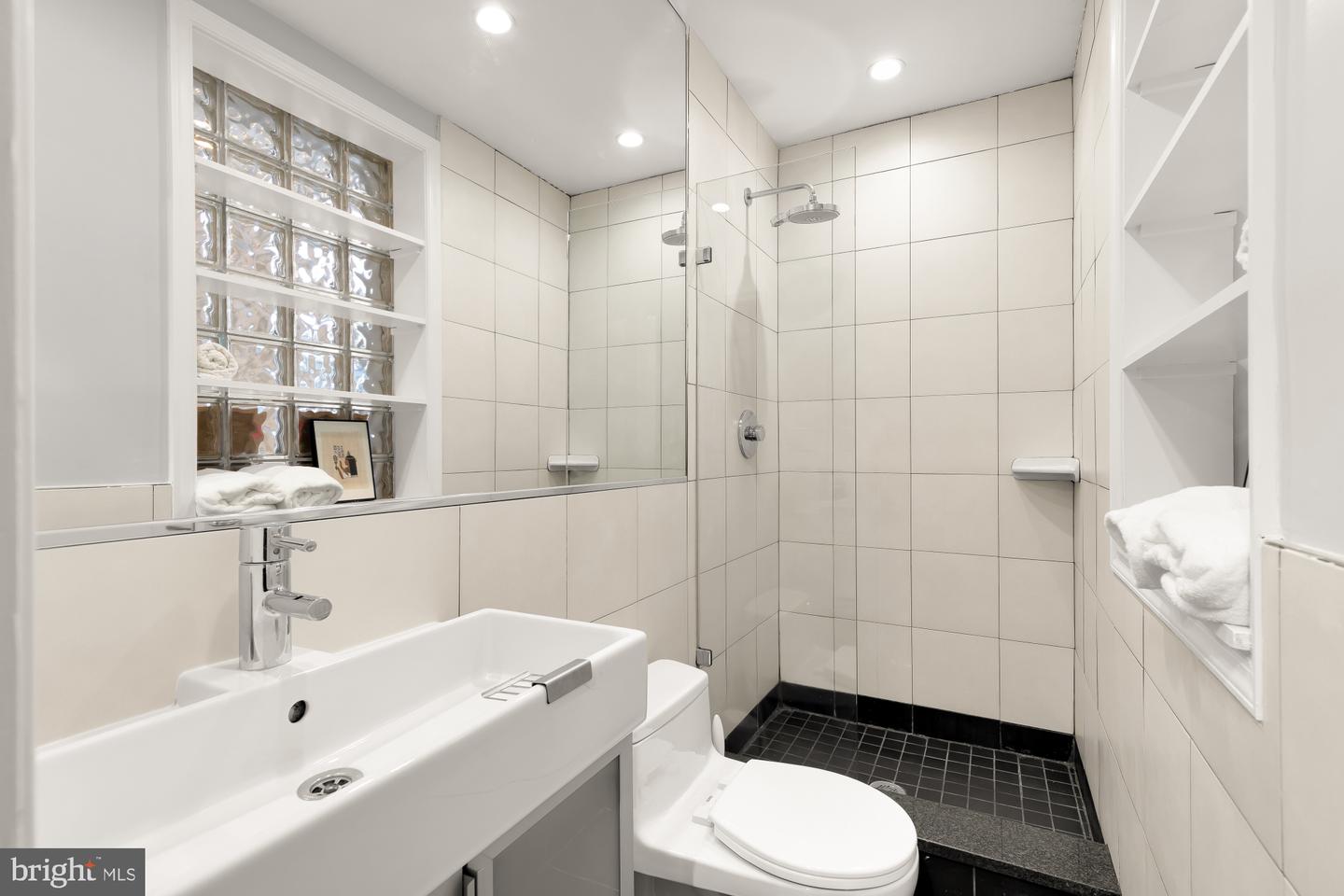 1829 5TH ST NW, WASHINGTON, District Of Columbia 20001, 7 Bedrooms Bedrooms, ,7 BathroomsBathrooms,Residential,For sale,1829 5TH ST NW,DCDC2232868 MLS # DCDC2232868