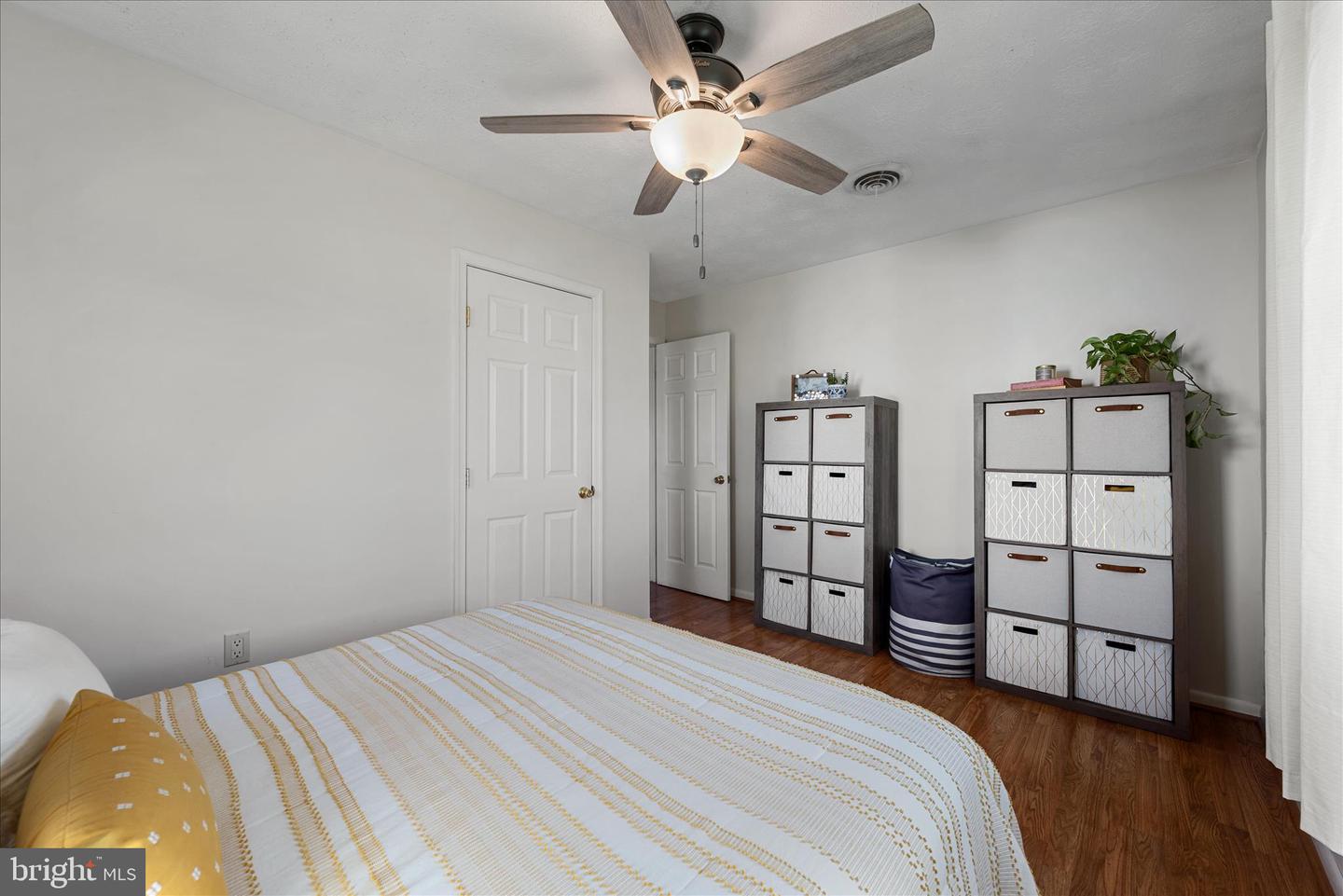 557 ASH ST, STRASBURG, Virginia 22657, 3 Bedrooms Bedrooms, ,1 BathroomBathrooms,Residential,For sale,557 ASH ST,VASH2013108 MLS # VASH2013108