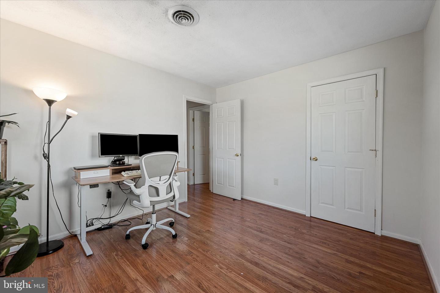 557 ASH ST, STRASBURG, Virginia 22657, 3 Bedrooms Bedrooms, ,1 BathroomBathrooms,Residential,For sale,557 ASH ST,VASH2013108 MLS # VASH2013108