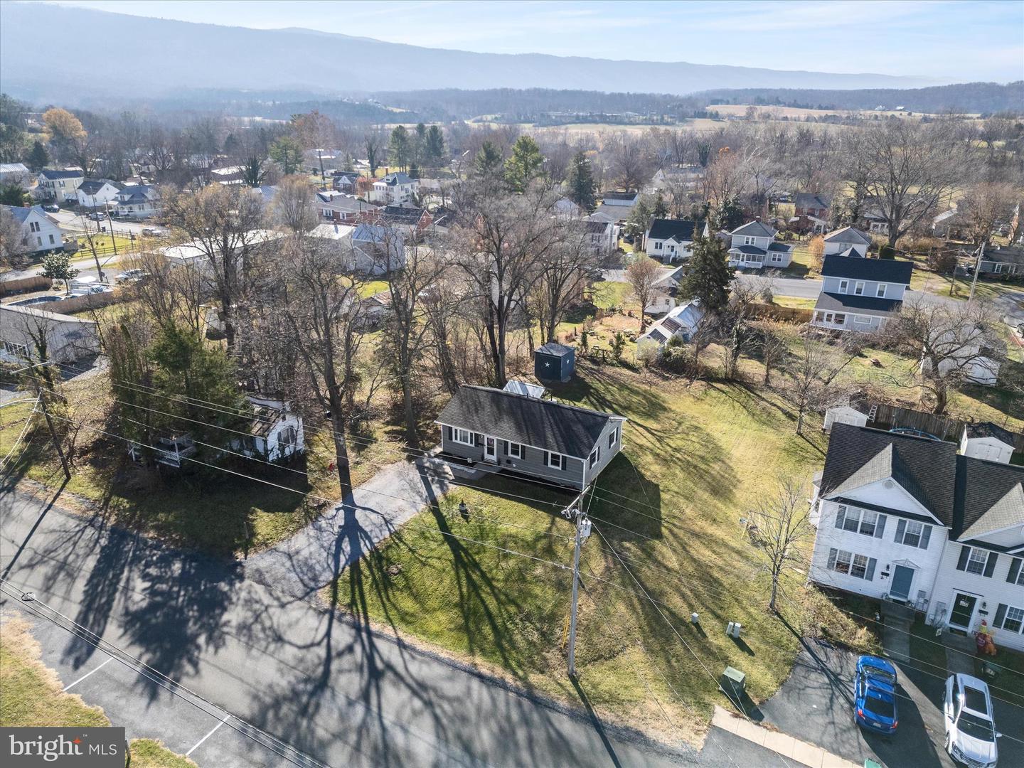 557 ASH ST, STRASBURG, Virginia 22657, 3 Bedrooms Bedrooms, ,1 BathroomBathrooms,Residential,For sale,557 ASH ST,VASH2013108 MLS # VASH2013108