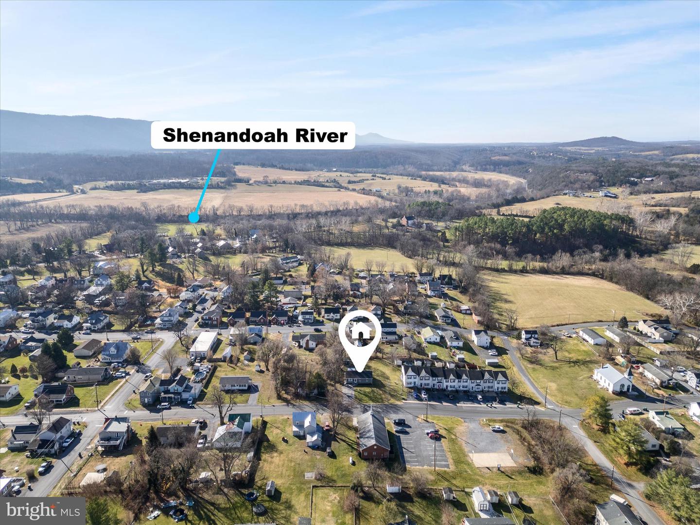 557 ASH ST, STRASBURG, Virginia 22657, 3 Bedrooms Bedrooms, ,1 BathroomBathrooms,Residential,For sale,557 ASH ST,VASH2013108 MLS # VASH2013108