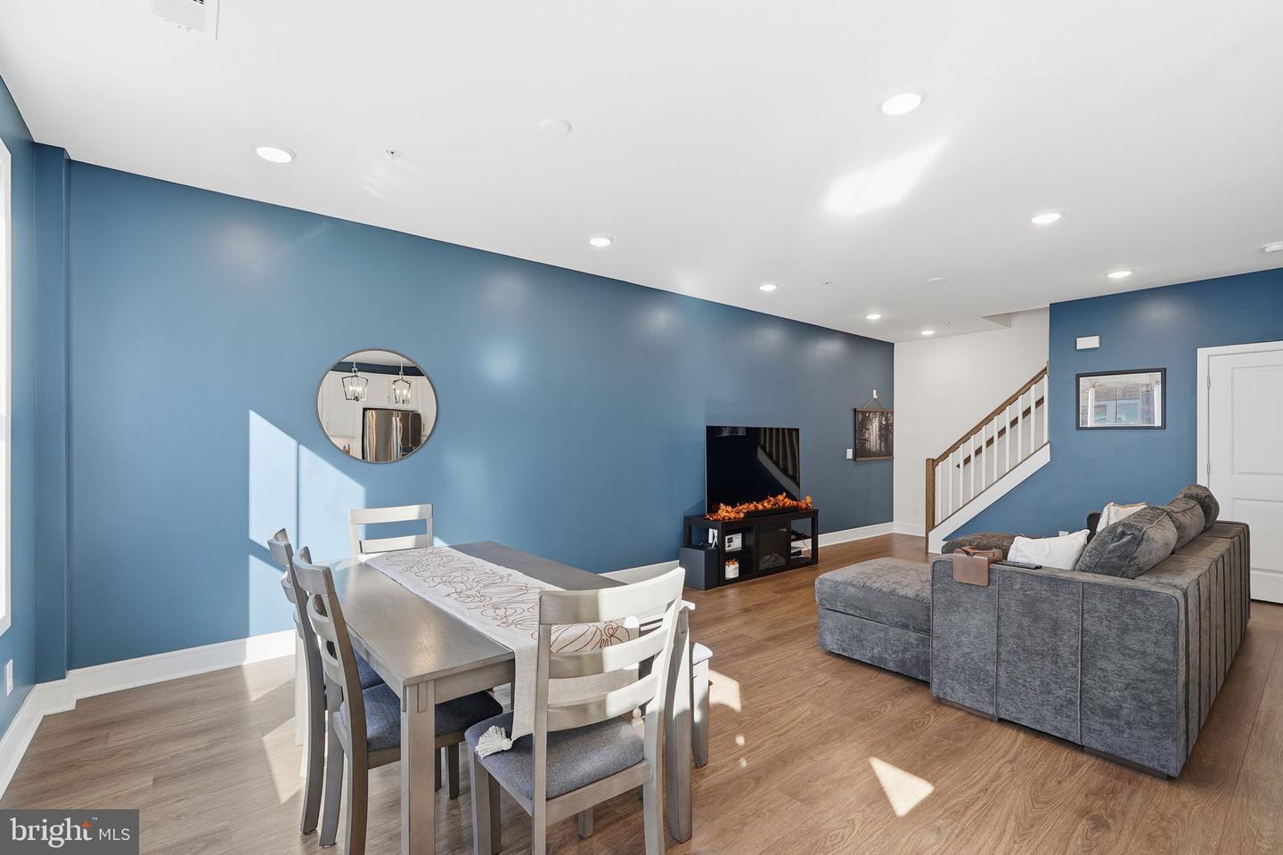 42605 NUBBINS TER, ASHBURN, Virginia 20147, 3 Bedrooms Bedrooms, ,2 BathroomsBathrooms,Residential,For sale,42605 NUBBINS TER,VALO2111696 MLS # VALO2111696