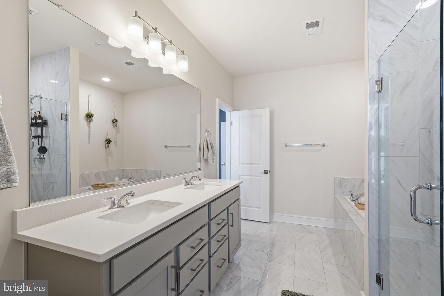 42605 NUBBINS TER, ASHBURN, Virginia 20147, 3 Bedrooms Bedrooms, ,2 BathroomsBathrooms,Residential,For sale,42605 NUBBINS TER,VALO2111696 MLS # VALO2111696