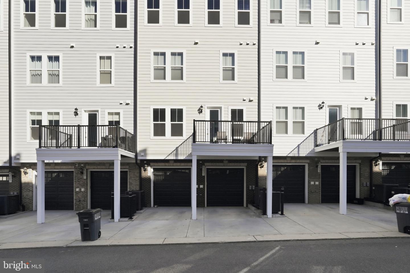 42605 NUBBINS TER, ASHBURN, Virginia 20147, 3 Bedrooms Bedrooms, ,2 BathroomsBathrooms,Residential,For sale,42605 NUBBINS TER,VALO2111696 MLS # VALO2111696