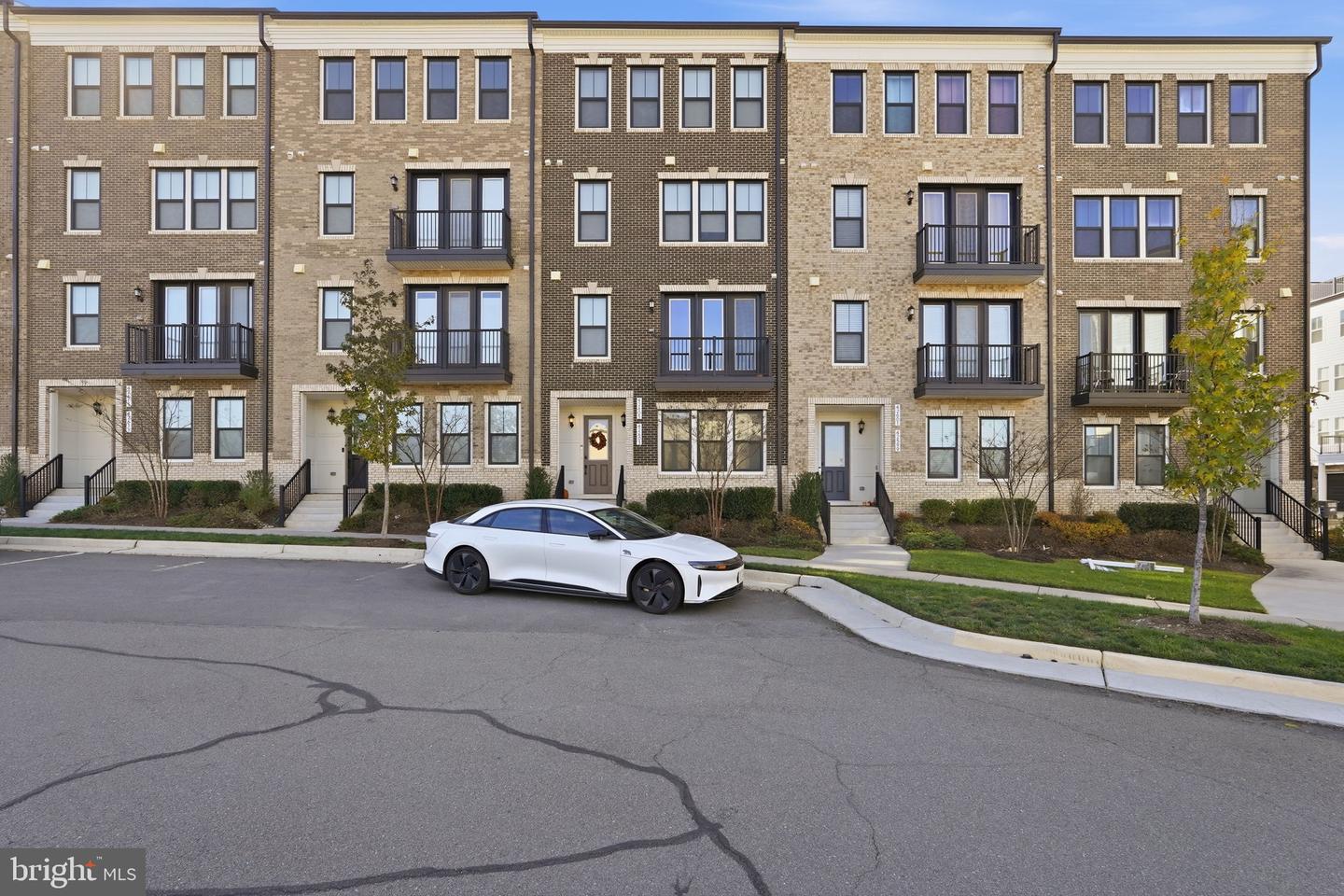 42605 NUBBINS TER, ASHBURN, Virginia 20147, 3 Bedrooms Bedrooms, ,2 BathroomsBathrooms,Residential,For sale,42605 NUBBINS TER,VALO2111696 MLS # VALO2111696