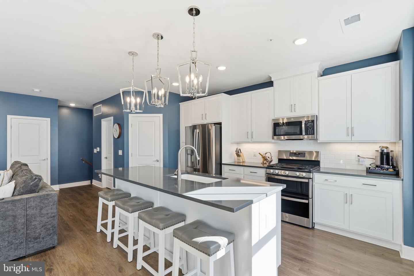 42605 NUBBINS TER, ASHBURN, Virginia 20147, 3 Bedrooms Bedrooms, ,2 BathroomsBathrooms,Residential,For sale,42605 NUBBINS TER,VALO2111696 MLS # VALO2111696