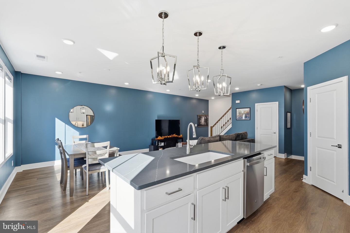 42605 NUBBINS TER, ASHBURN, Virginia 20147, 3 Bedrooms Bedrooms, ,2 BathroomsBathrooms,Residential,For sale,42605 NUBBINS TER,VALO2111696 MLS # VALO2111696