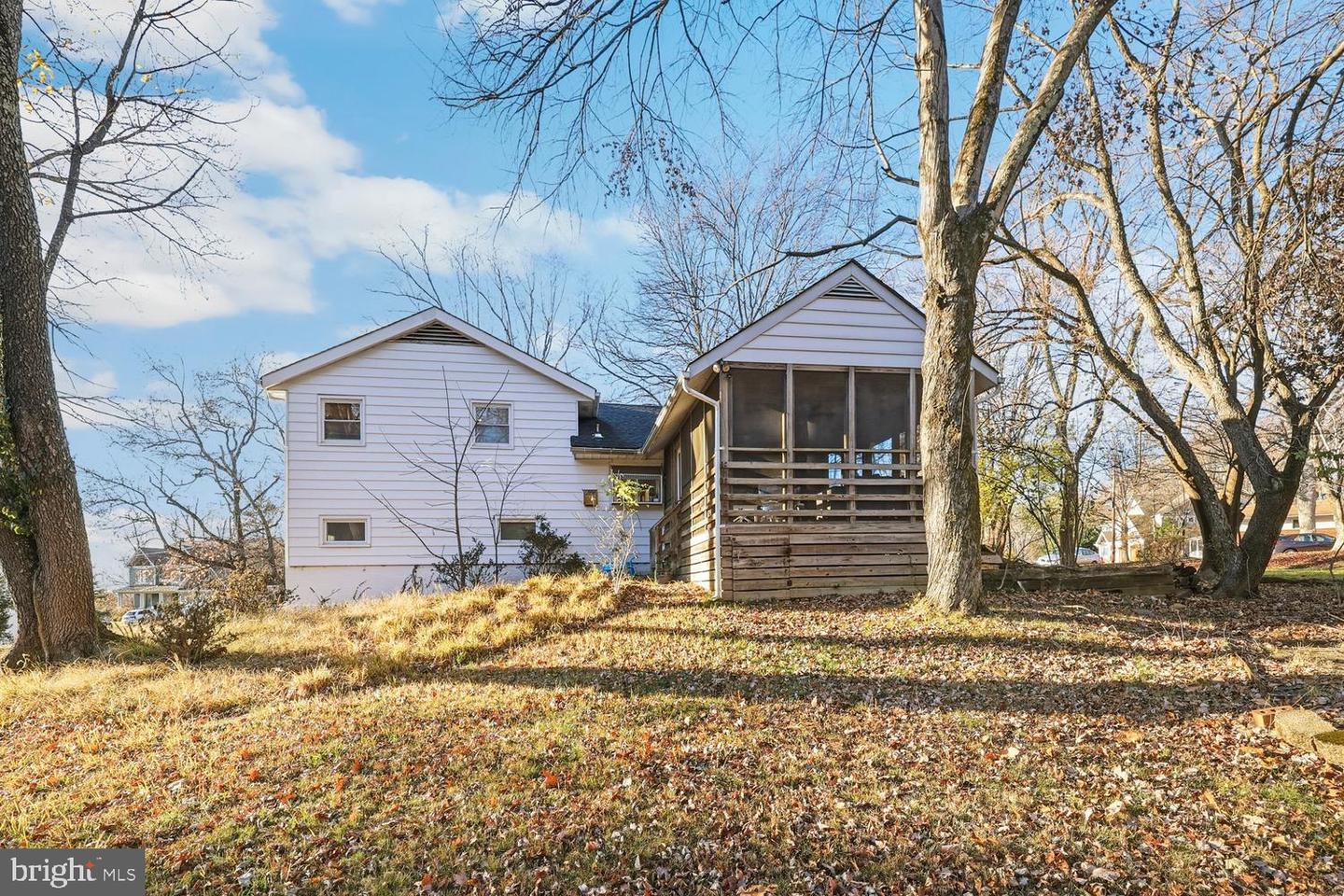 1105 WESTBRIAR CT NE, VIENNA, Virginia 22180, 3 Bedrooms Bedrooms, ,2 BathroomsBathrooms,Residential,For sale,1105 WESTBRIAR CT NE,VAFX2280466 MLS # VAFX2280466