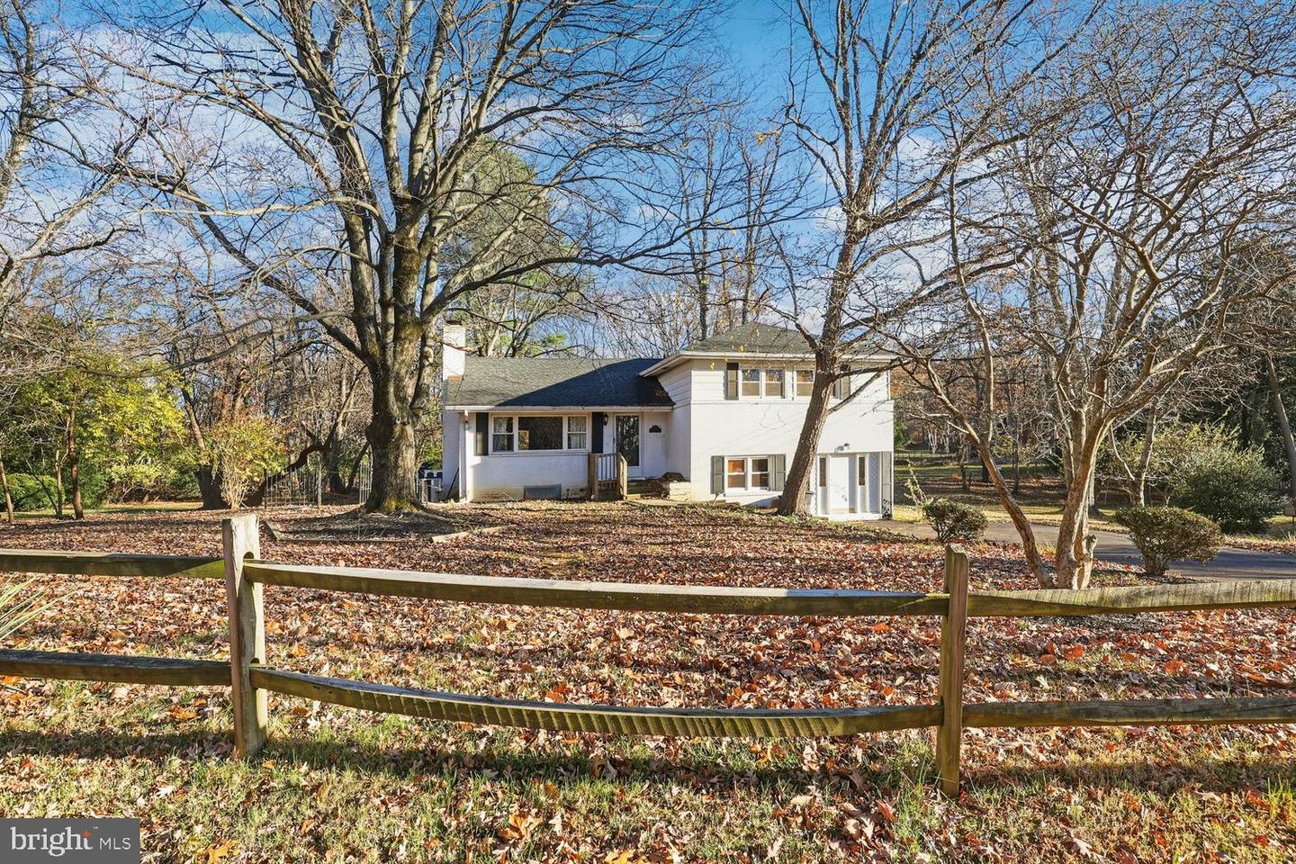 1105 WESTBRIAR CT NE, VIENNA, Virginia 22180, 3 Bedrooms Bedrooms, ,2 BathroomsBathrooms,Residential,For sale,1105 WESTBRIAR CT NE,VAFX2280466 MLS # VAFX2280466