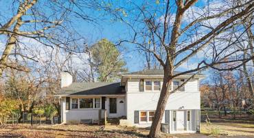 1105 WESTBRIAR CT NE, VIENNA, Virginia 22180, 3 Bedrooms Bedrooms, ,2 BathroomsBathrooms,Residential,For sale,1105 WESTBRIAR CT NE,VAFX2280466 MLS # VAFX2280466