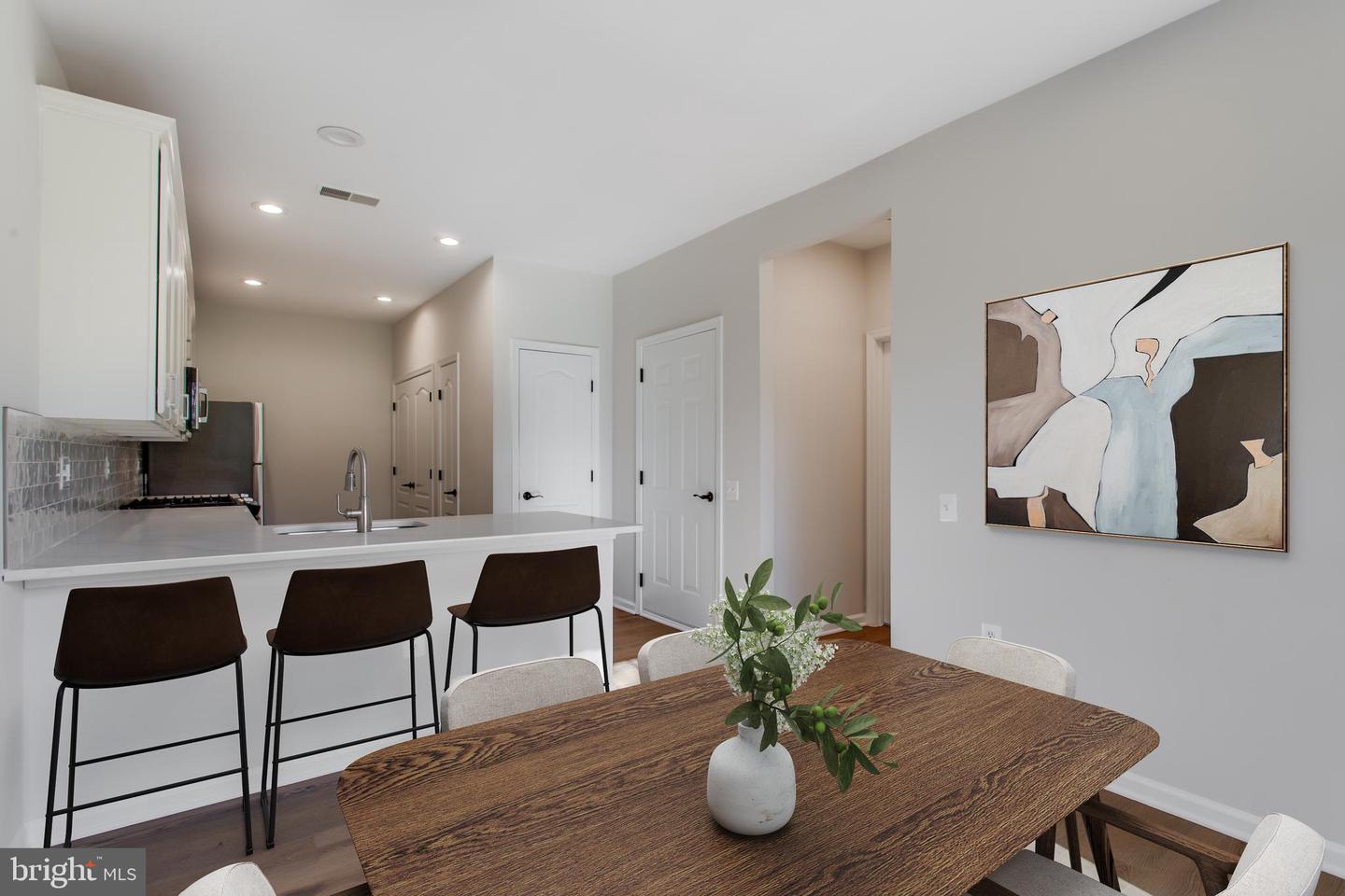 1981 PENFOLD CT, WOODBRIDGE, Virginia 22192, 2 Bedrooms Bedrooms, 8 Rooms Rooms,2 BathroomsBathrooms,Residential,For sale,1981 PENFOLD CT,VAPW2108386 MLS # VAPW2108386