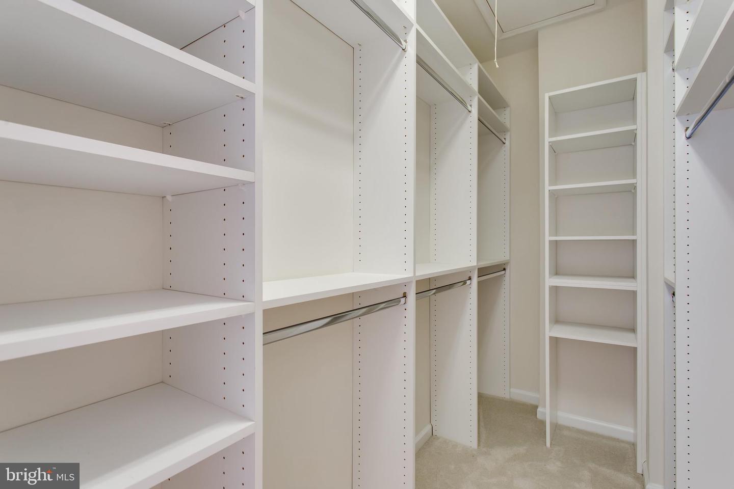 1981 PENFOLD CT, WOODBRIDGE, Virginia 22192, 2 Bedrooms Bedrooms, 8 Rooms Rooms,2 BathroomsBathrooms,Residential,For sale,1981 PENFOLD CT,VAPW2108386 MLS # VAPW2108386