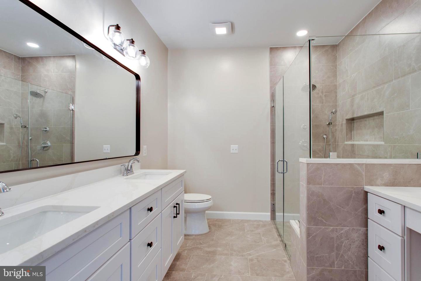 1981 PENFOLD CT, WOODBRIDGE, Virginia 22192, 2 Bedrooms Bedrooms, 8 Rooms Rooms,2 BathroomsBathrooms,Residential,For sale,1981 PENFOLD CT,VAPW2108386 MLS # VAPW2108386