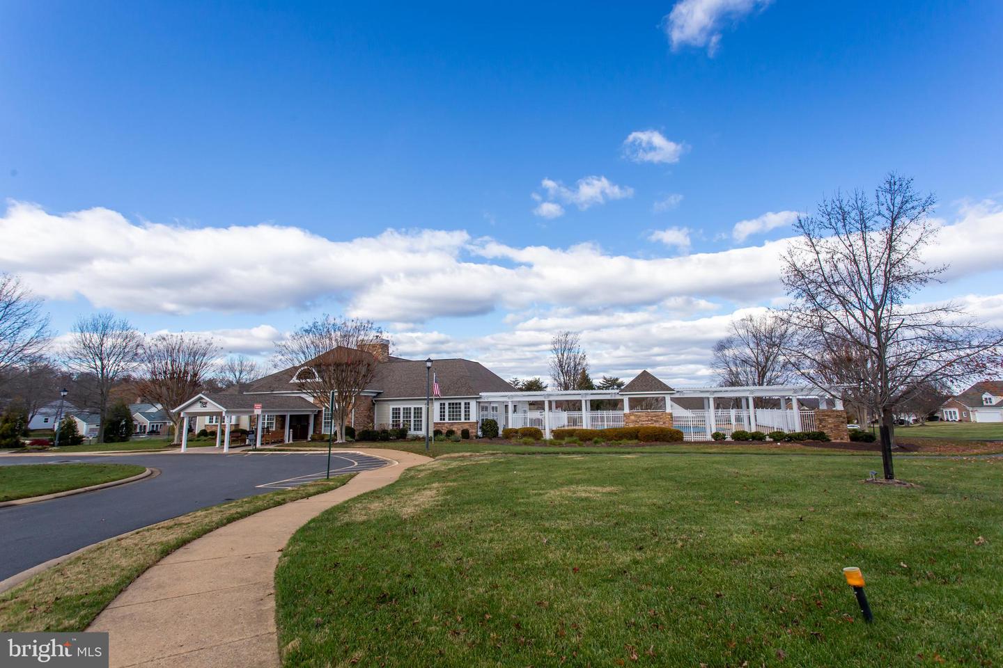 1981 PENFOLD CT, WOODBRIDGE, Virginia 22192, 2 Bedrooms Bedrooms, 8 Rooms Rooms,2 BathroomsBathrooms,Residential,For sale,1981 PENFOLD CT,VAPW2108386 MLS # VAPW2108386