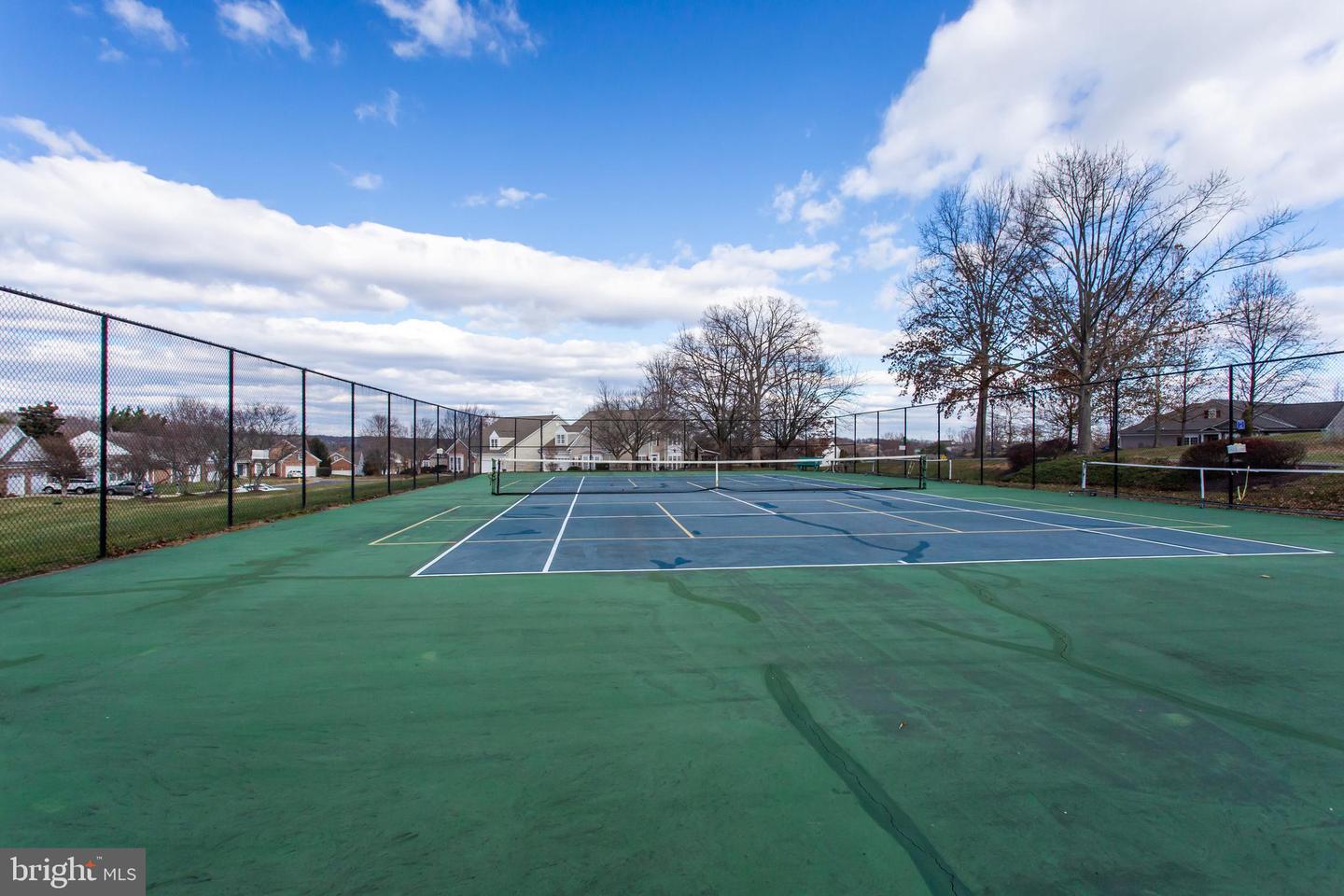 1981 PENFOLD CT, WOODBRIDGE, Virginia 22192, 2 Bedrooms Bedrooms, 8 Rooms Rooms,2 BathroomsBathrooms,Residential,For sale,1981 PENFOLD CT,VAPW2108386 MLS # VAPW2108386