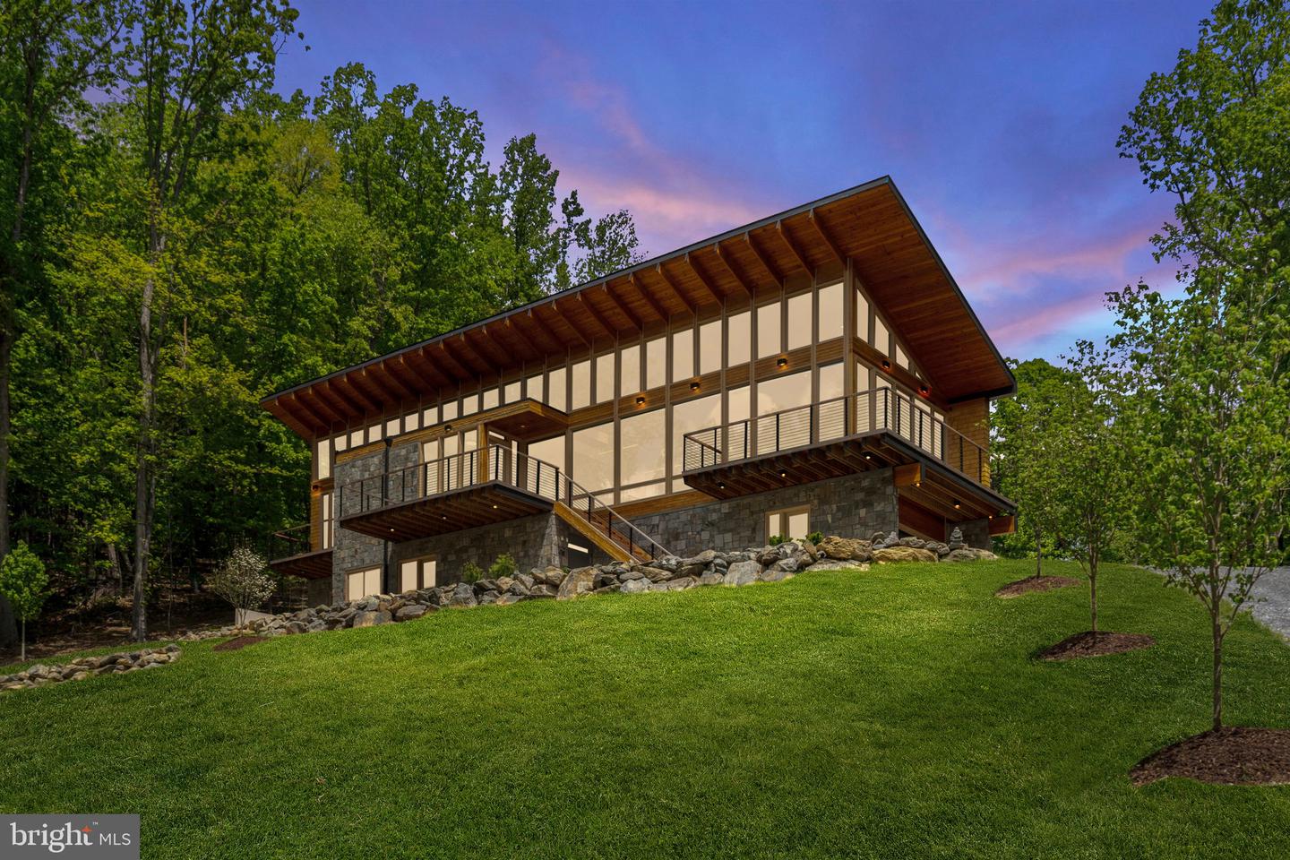 559 BESSIE BELL MOUNTAIN RD, CASTLETON, Virginia 22716, 3 Bedrooms Bedrooms, ,2 BathroomsBathrooms,Residential,For sale,559 BESSIE BELL MOUNTAIN RD,VARP2002080 MLS # VARP2002080