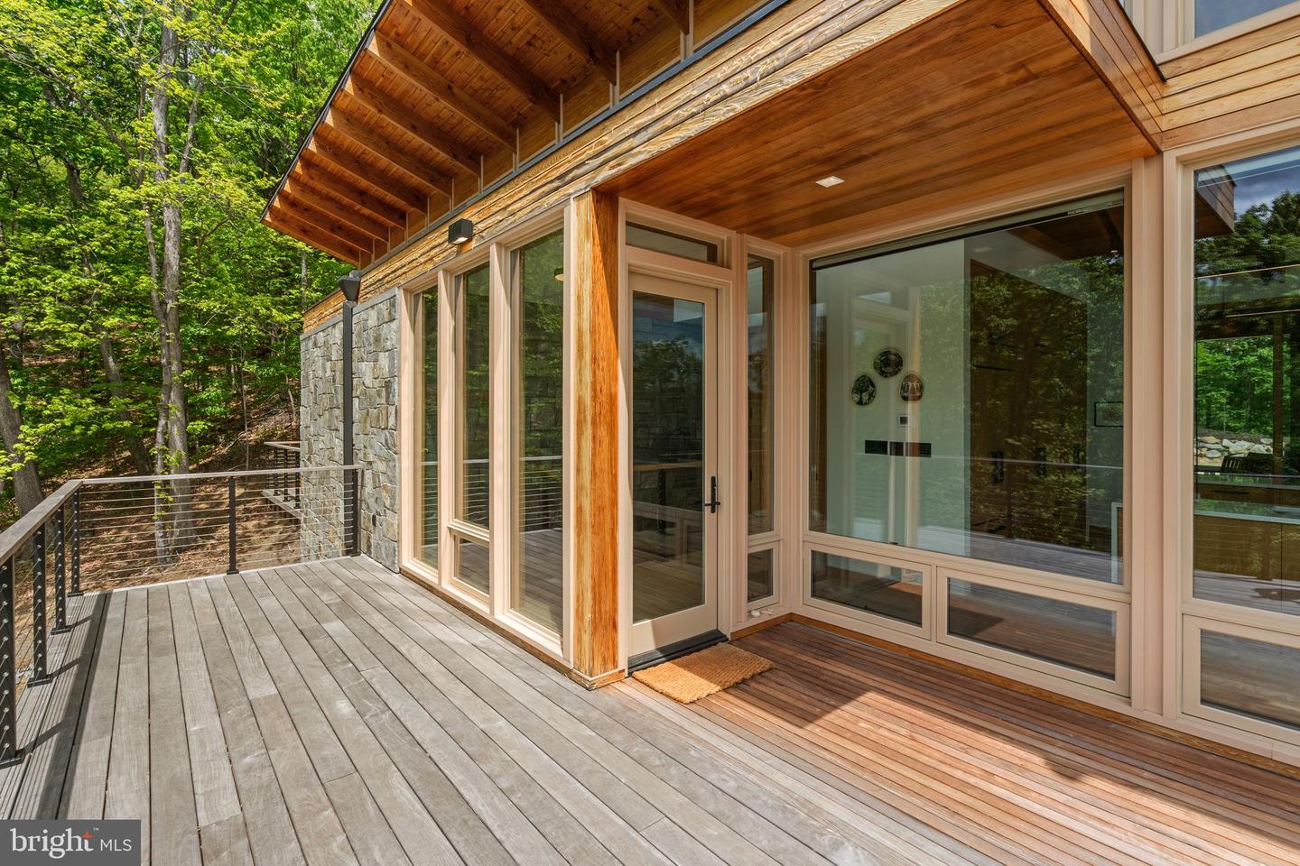 559 BESSIE BELL MOUNTAIN RD, CASTLETON, Virginia 22716, 3 Bedrooms Bedrooms, ,2 BathroomsBathrooms,Residential,For sale,559 BESSIE BELL MOUNTAIN RD,VARP2002080 MLS # VARP2002080