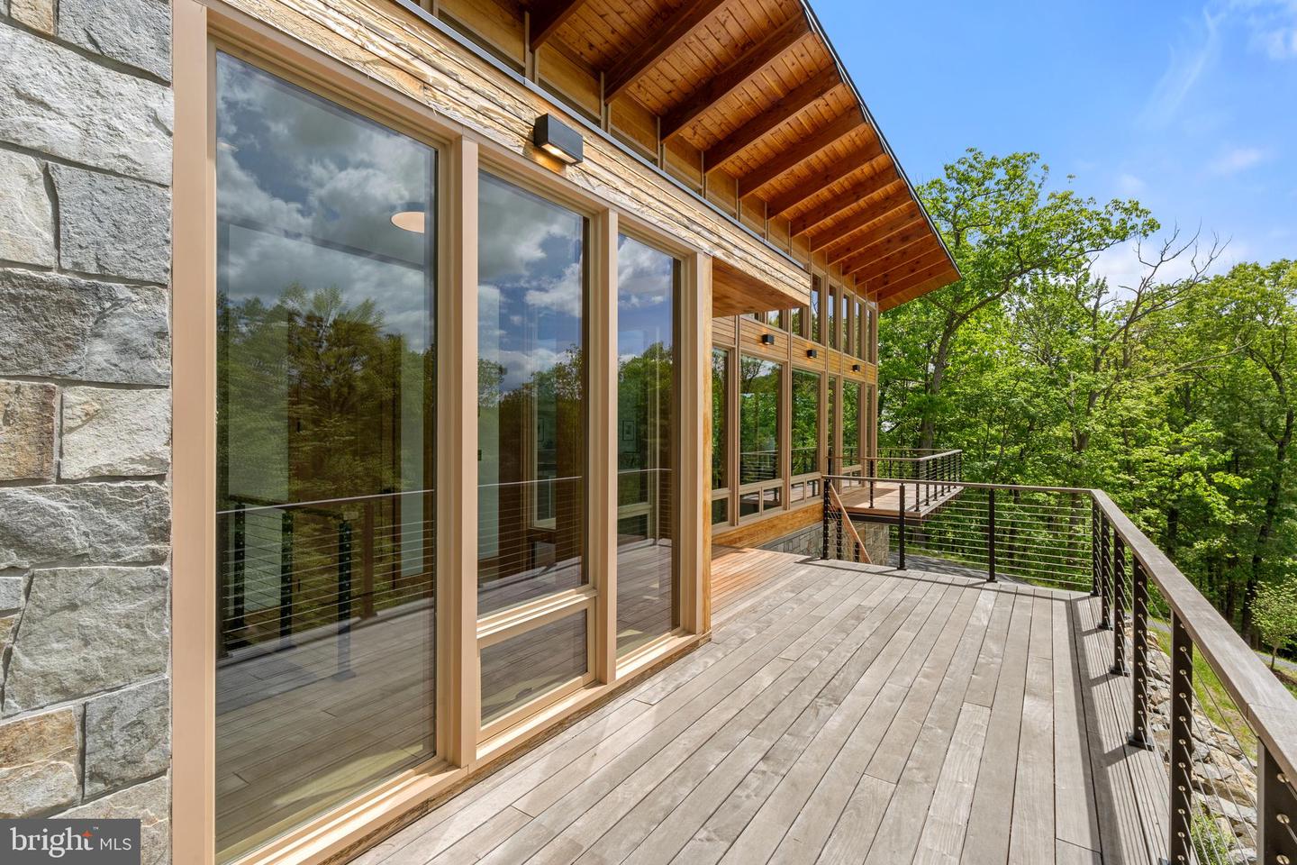 559 BESSIE BELL MOUNTAIN RD, CASTLETON, Virginia 22716, 3 Bedrooms Bedrooms, ,2 BathroomsBathrooms,Residential,For sale,559 BESSIE BELL MOUNTAIN RD,VARP2002080 MLS # VARP2002080