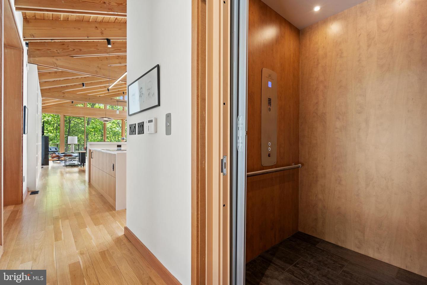 559 BESSIE BELL MOUNTAIN RD, CASTLETON, Virginia 22716, 3 Bedrooms Bedrooms, ,2 BathroomsBathrooms,Residential,For sale,559 BESSIE BELL MOUNTAIN RD,VARP2002080 MLS # VARP2002080