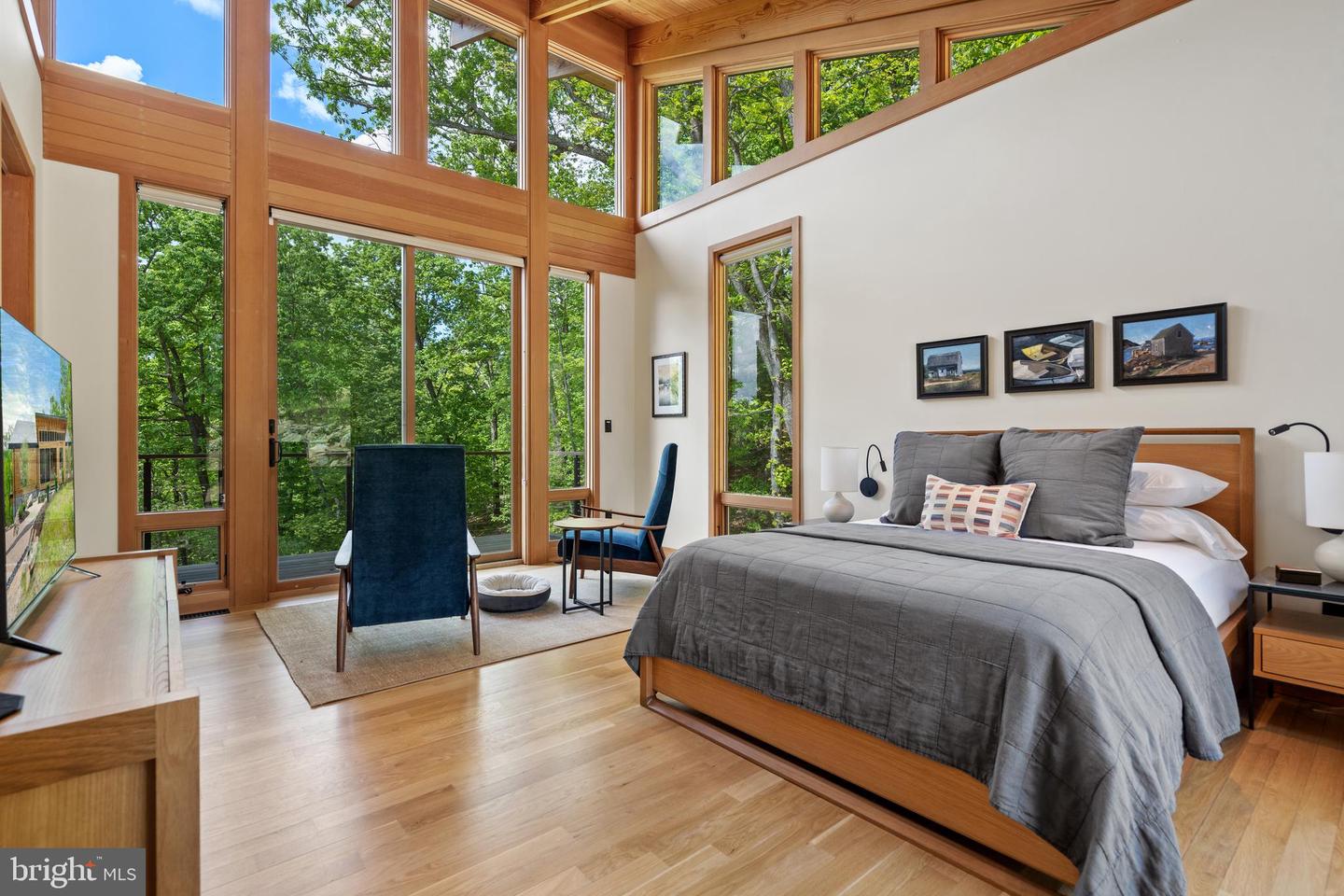 559 BESSIE BELL MOUNTAIN RD, CASTLETON, Virginia 22716, 3 Bedrooms Bedrooms, ,2 BathroomsBathrooms,Residential,For sale,559 BESSIE BELL MOUNTAIN RD,VARP2002080 MLS # VARP2002080