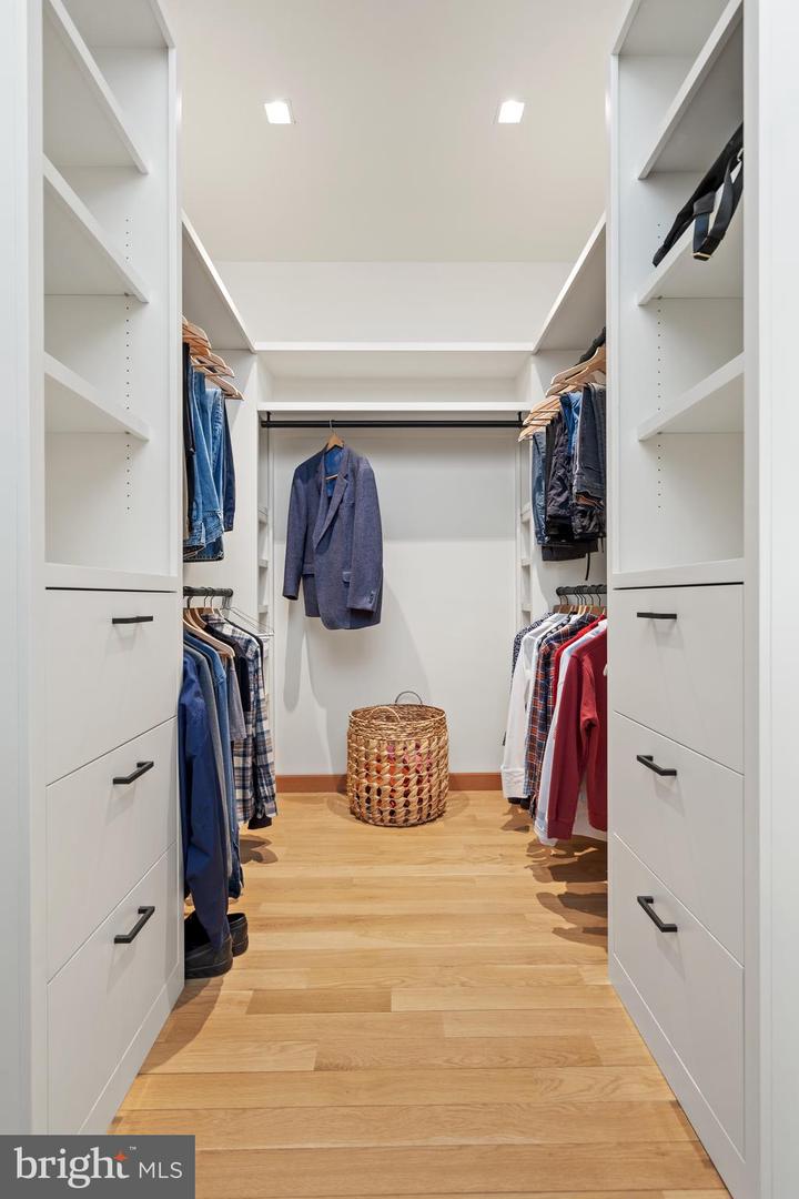 559 BESSIE BELL MOUNTAIN RD, CASTLETON, Virginia 22716, 3 Bedrooms Bedrooms, ,2 BathroomsBathrooms,Residential,For sale,559 BESSIE BELL MOUNTAIN RD,VARP2002080 MLS # VARP2002080