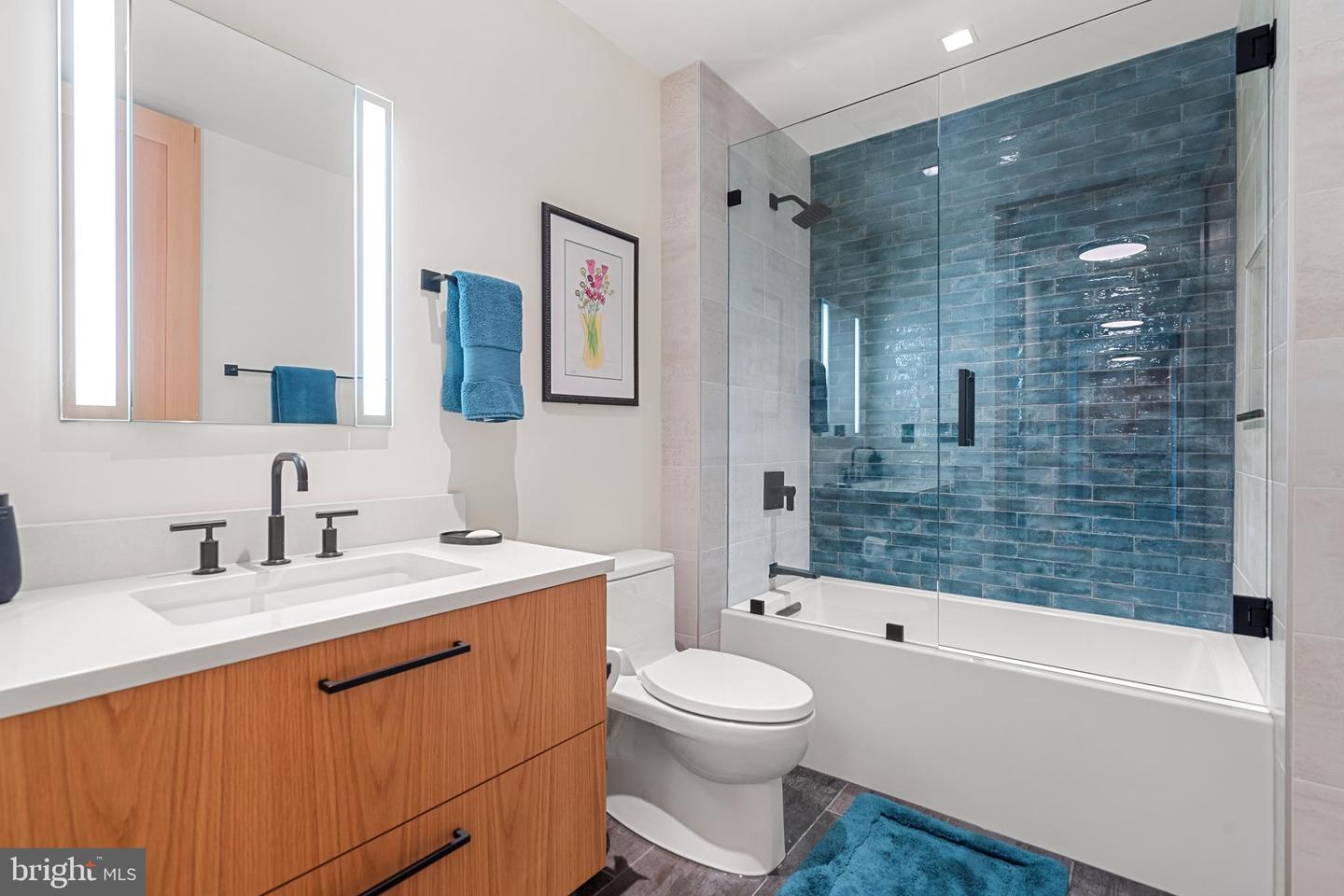 559 BESSIE BELL MOUNTAIN RD, CASTLETON, Virginia 22716, 3 Bedrooms Bedrooms, ,2 BathroomsBathrooms,Residential,For sale,559 BESSIE BELL MOUNTAIN RD,VARP2002080 MLS # VARP2002080