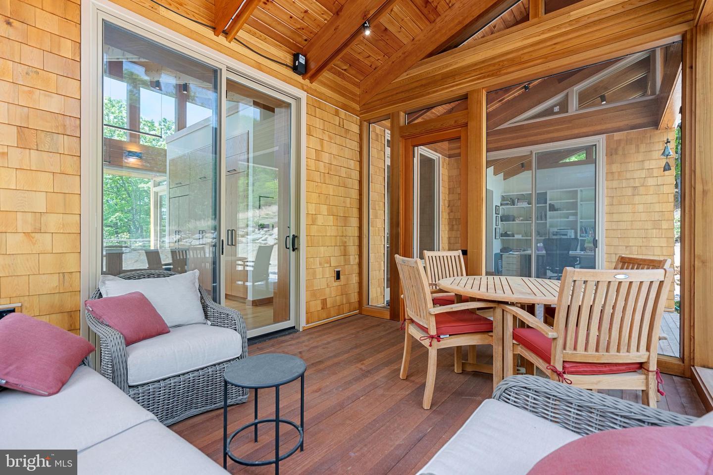 559 BESSIE BELL MOUNTAIN RD, CASTLETON, Virginia 22716, 3 Bedrooms Bedrooms, ,2 BathroomsBathrooms,Residential,For sale,559 BESSIE BELL MOUNTAIN RD,VARP2002080 MLS # VARP2002080